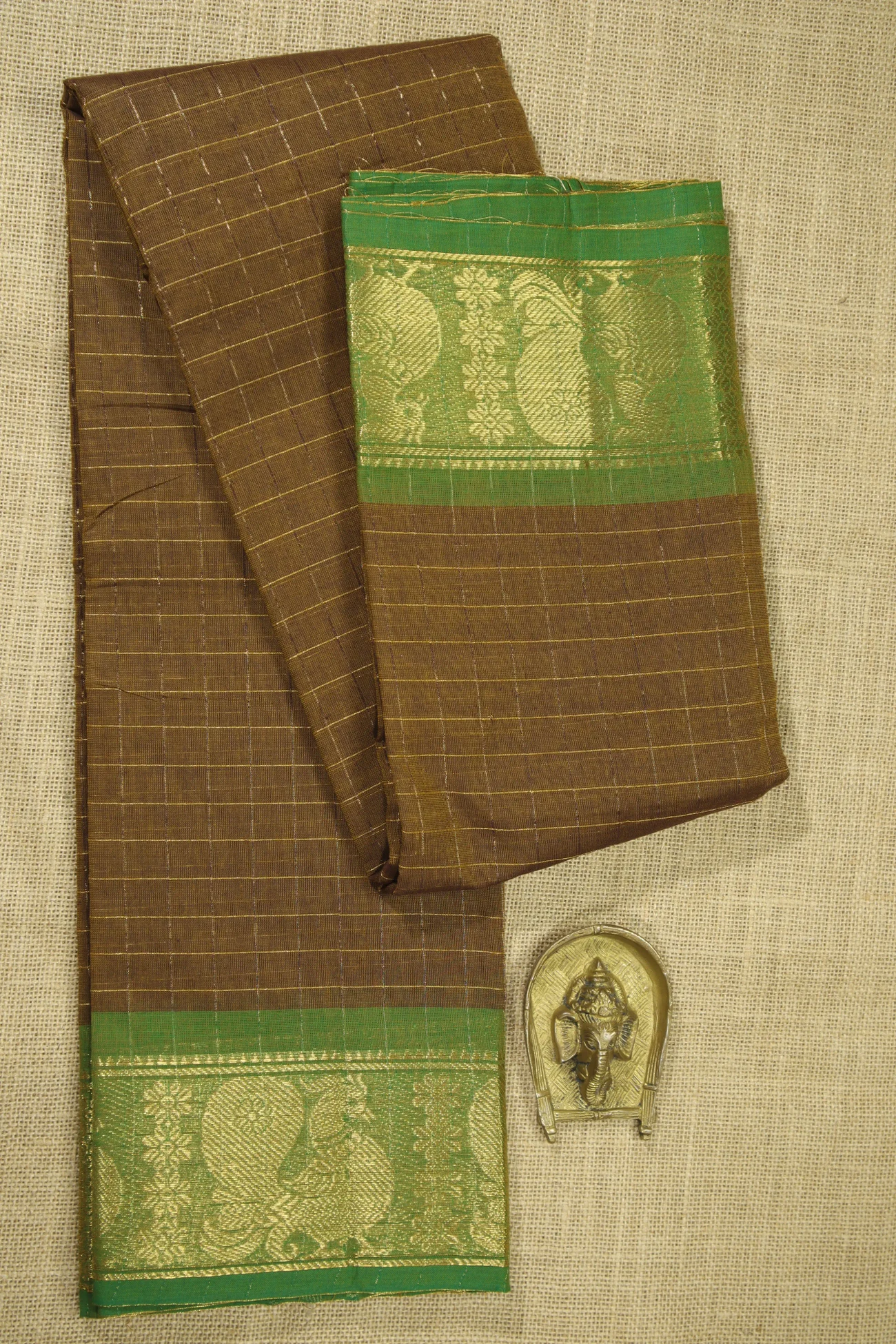 brown-peacock-madurai-sungudi-saree-ss006185-a