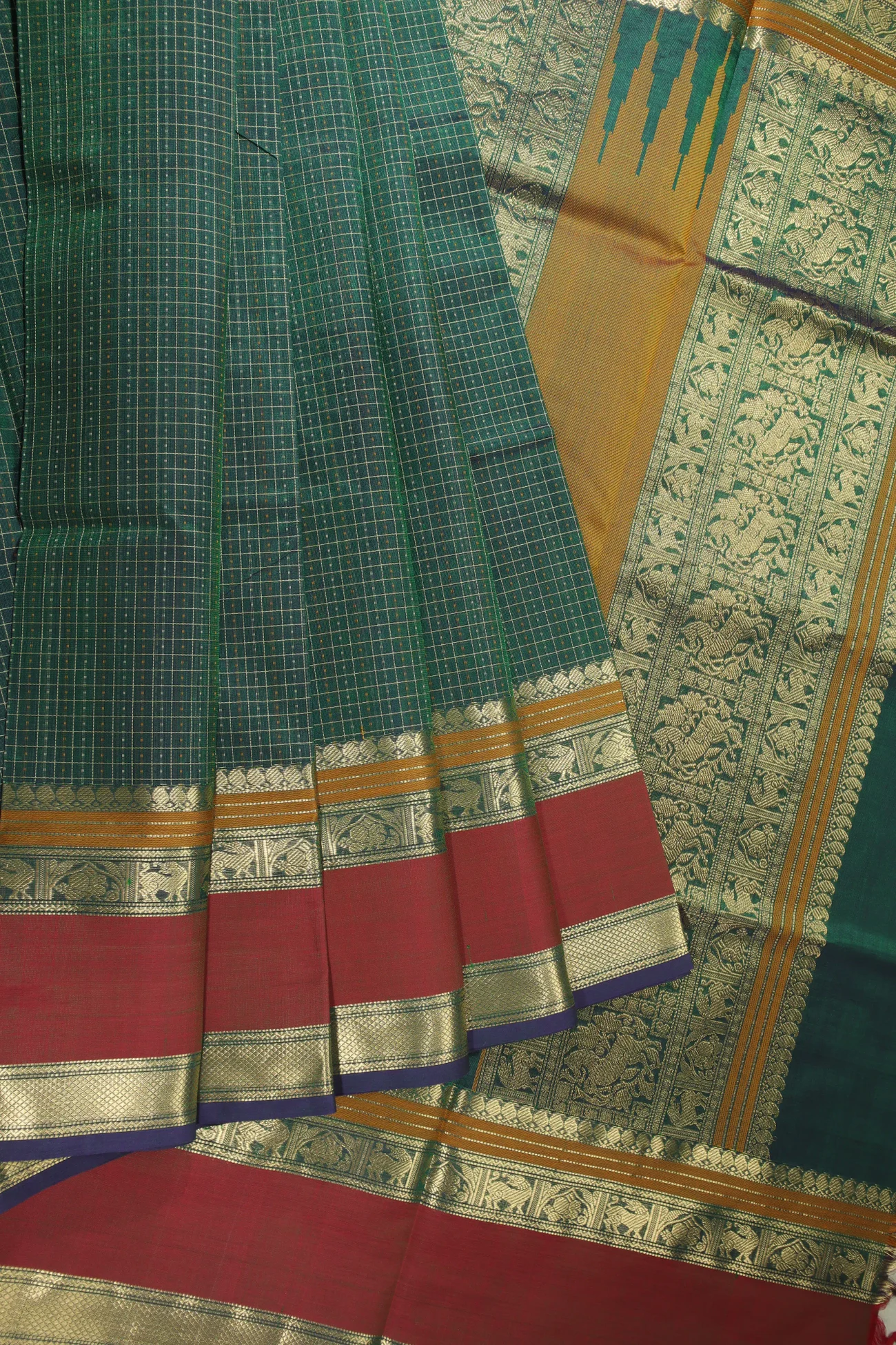 dark-green-laksha-deepam-kanchi-silk-cotton-saree-sc002852-a