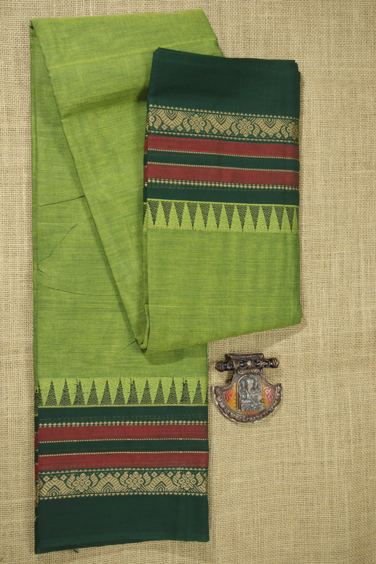 lime-green-temple-flower-malarkodi-saree-mk007208-a