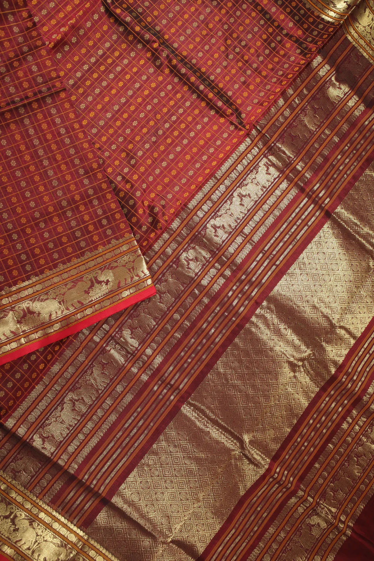 dark-maroon-thousand-1000-butta-kanchi-silk-cotton-saree-sc002846-b