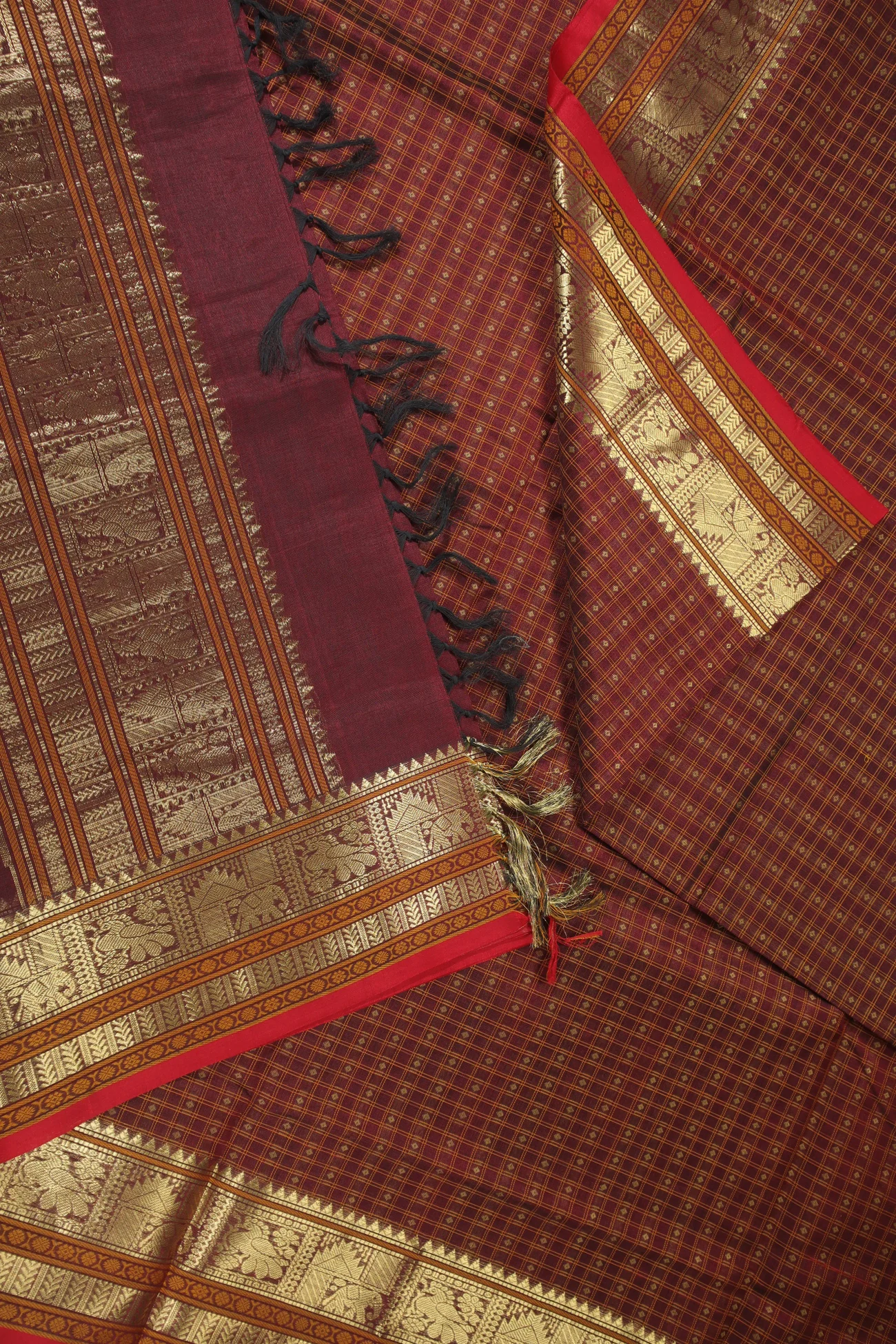 dark-maroon-laksha-deepam-kanchi-silk-cotton-saree-sc002845-d