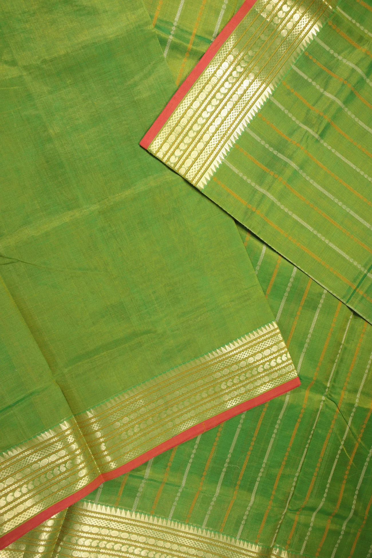 dark-green-thoranam-kanchi-silk-cotton-saree-sc002833-e