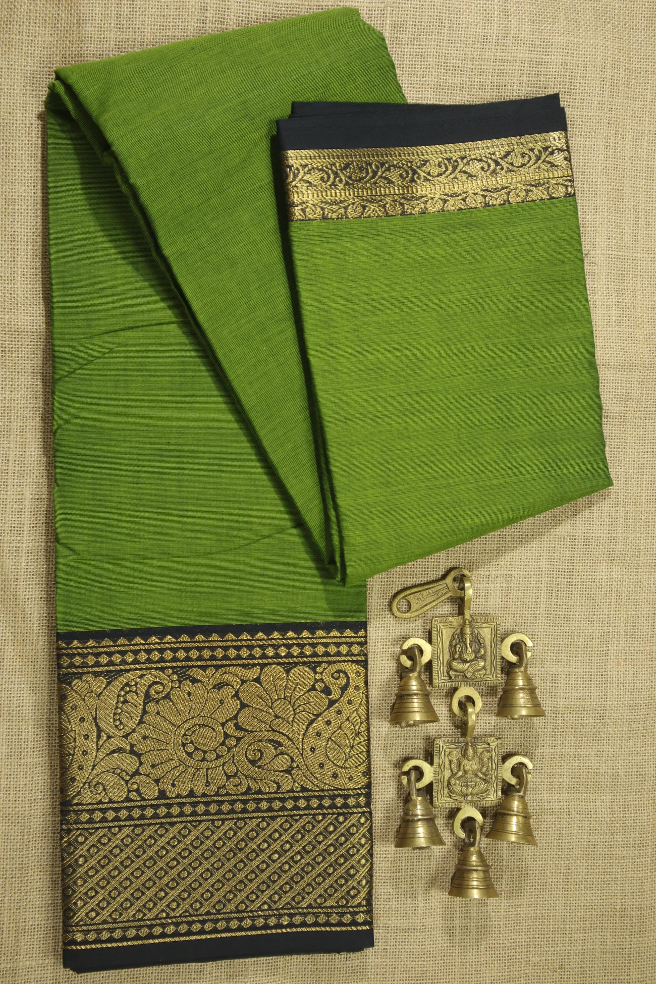 green-mango-malarkodi-saree-mk007923-a