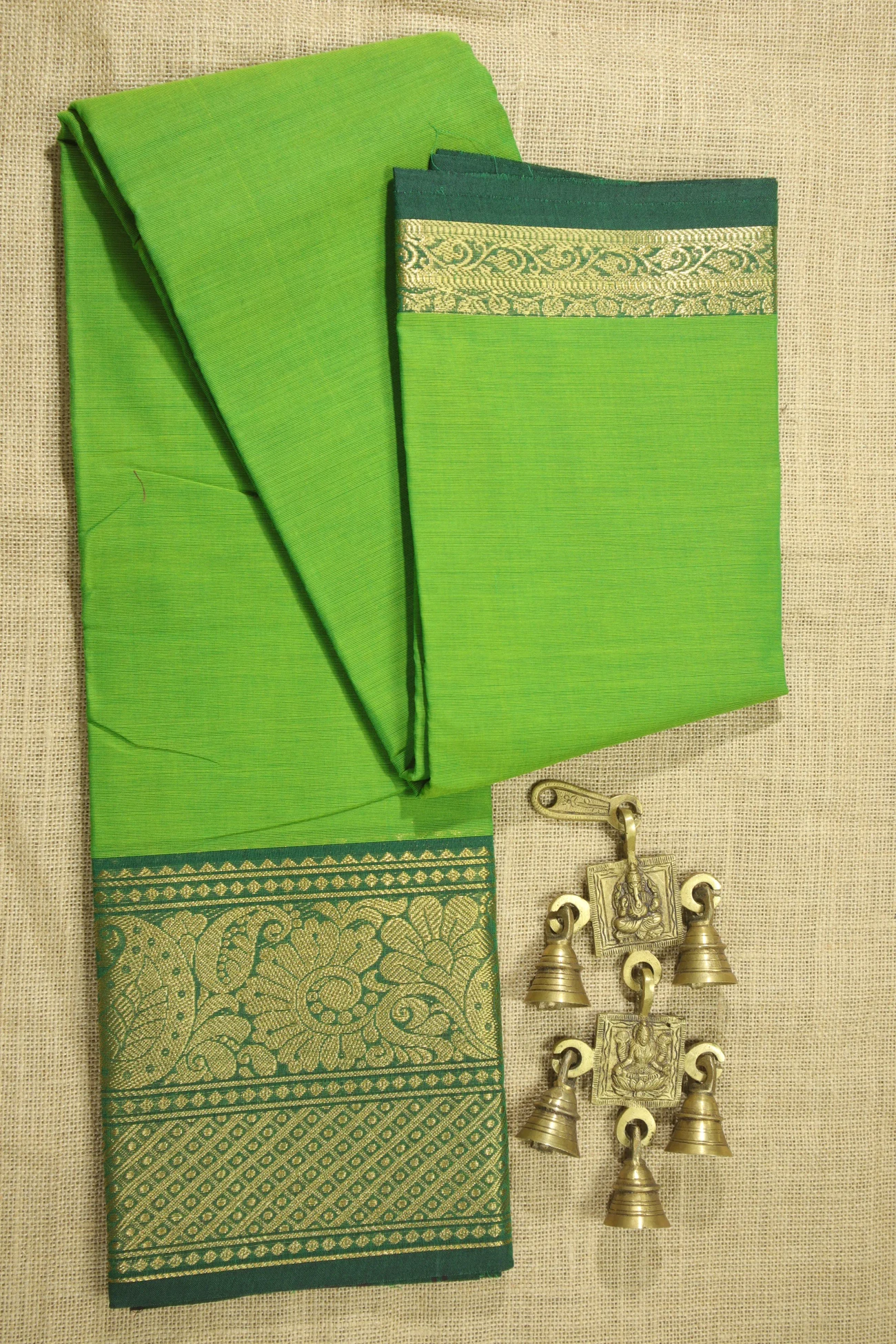 green-mango-malarkodi-saree-mk007918-a