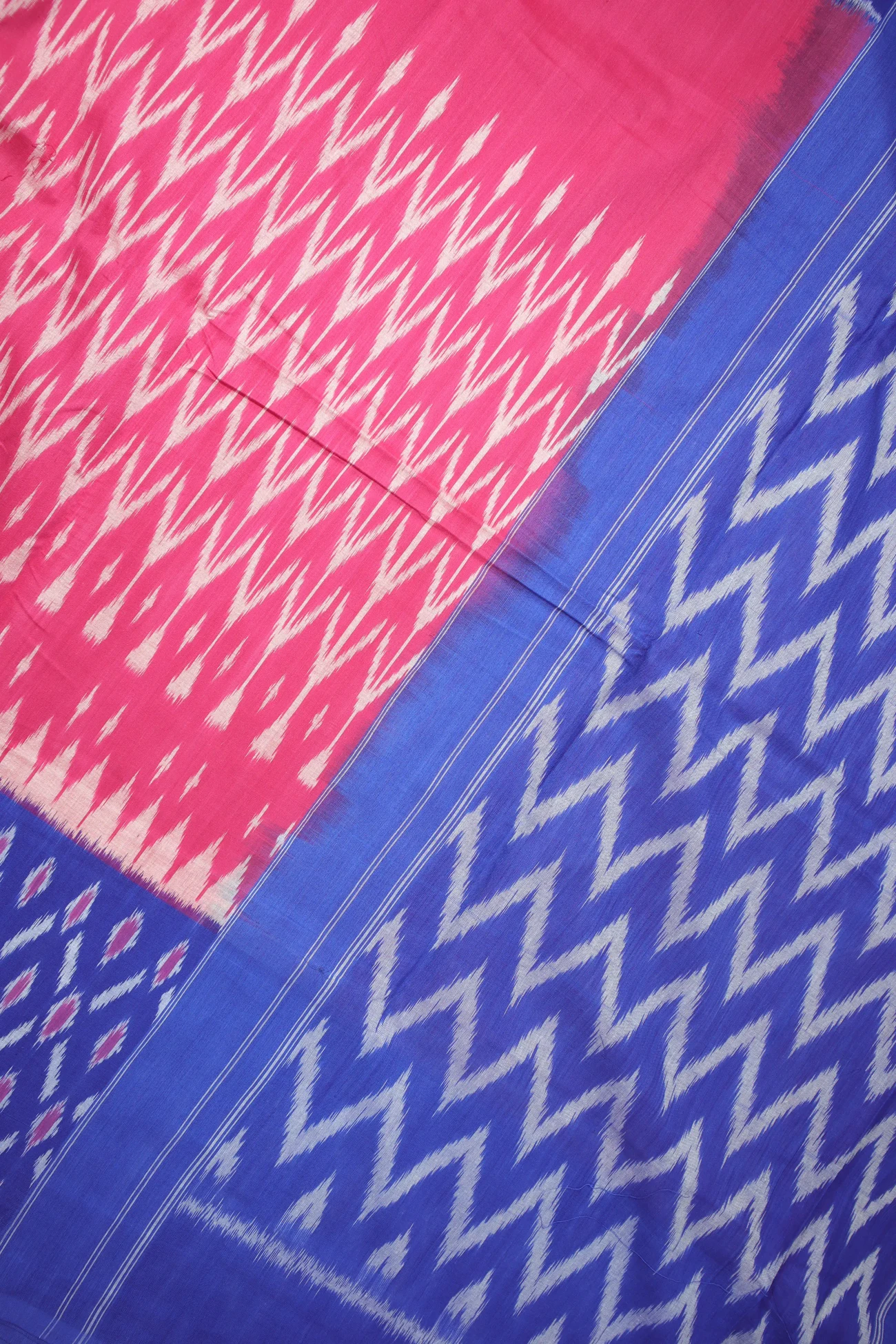 pink-ikat-ikat-saree-is001381-b