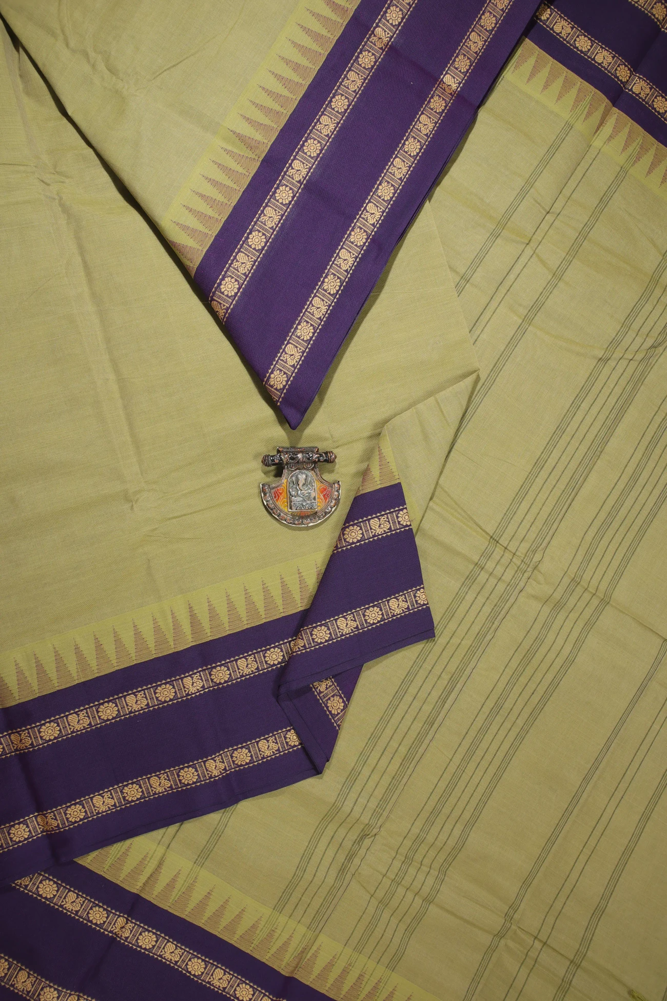 tan-flower-peacock-kanchi-cotton-korvai-saree-uu005380-a