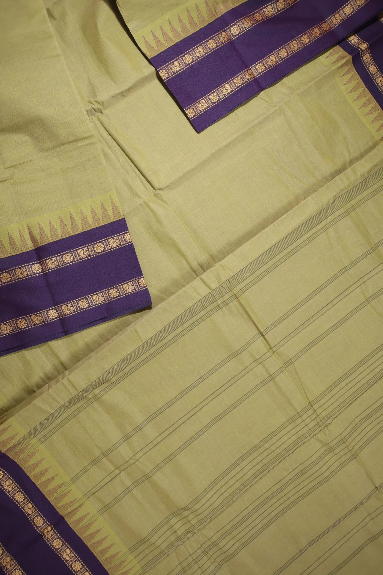 tan-flower-peacock-kanchi-cotton-korvai-saree-uu005380-b