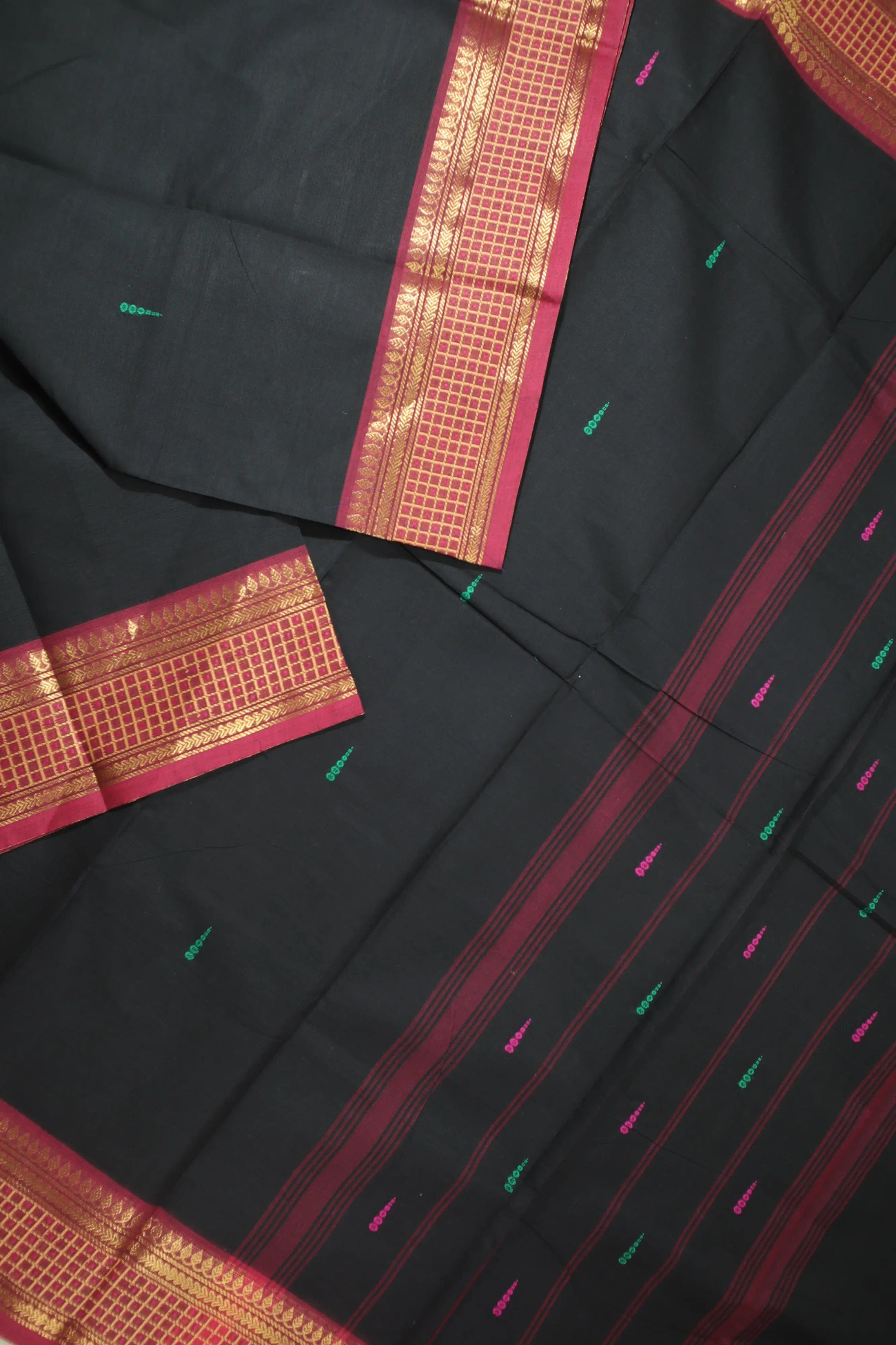 black-heart-leaf-grand-chettinad-saree-gc001315-b