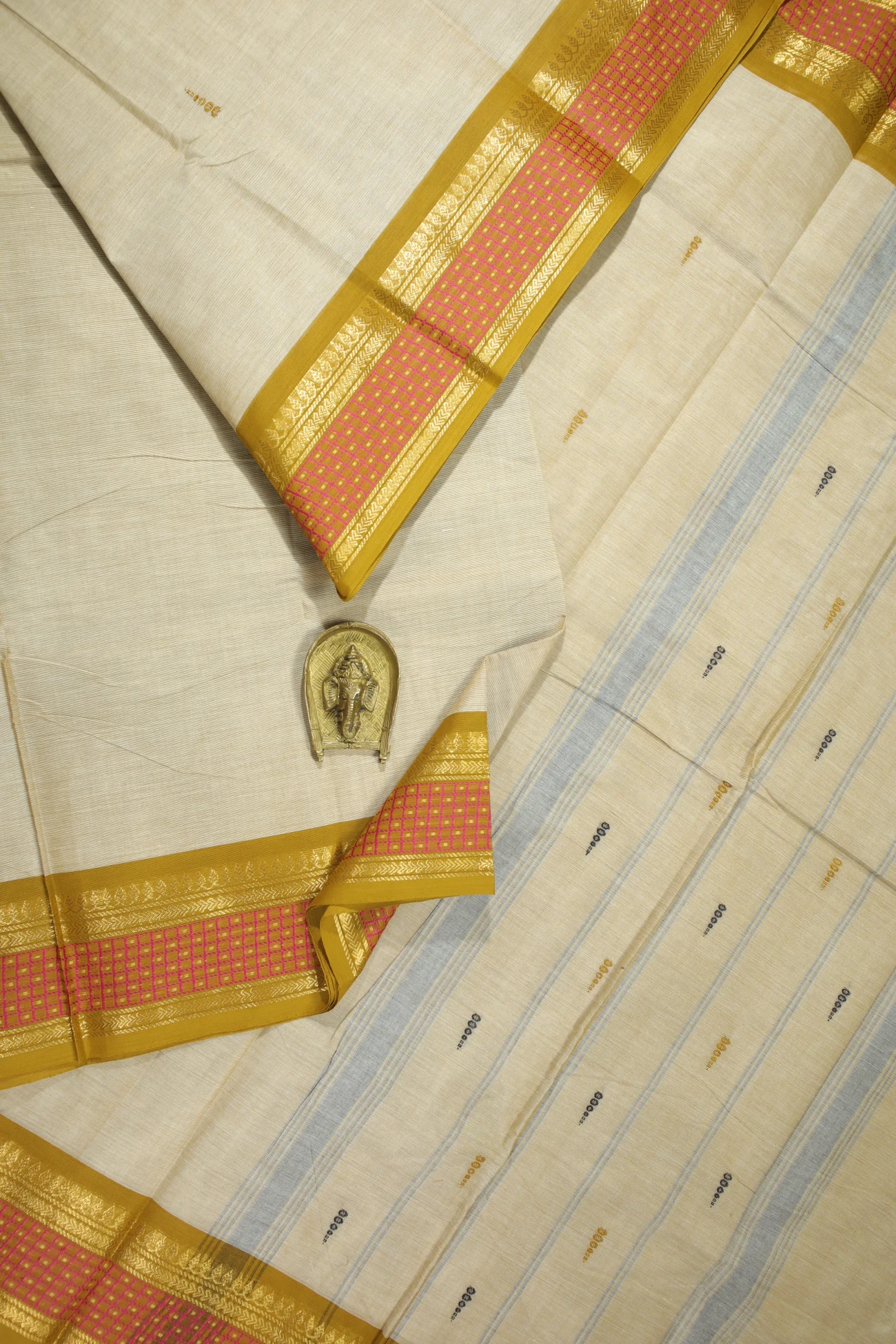 wheat-rain-drops-mallimokku-grand-chettinad-saree-gc001316-a