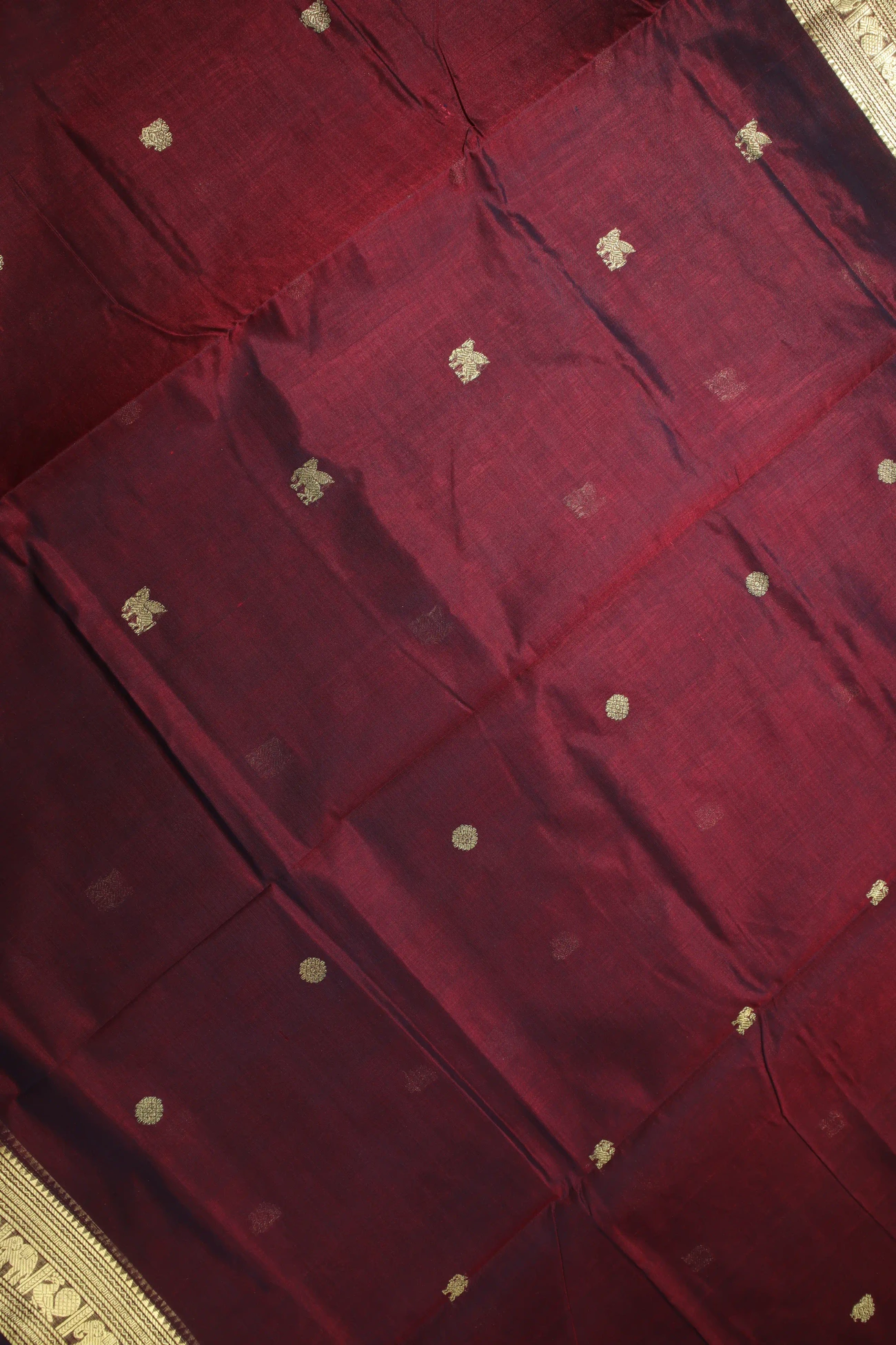 dark-maroon-elephant-peacock-kanchi-silk-cotton-saree-sc002594-d