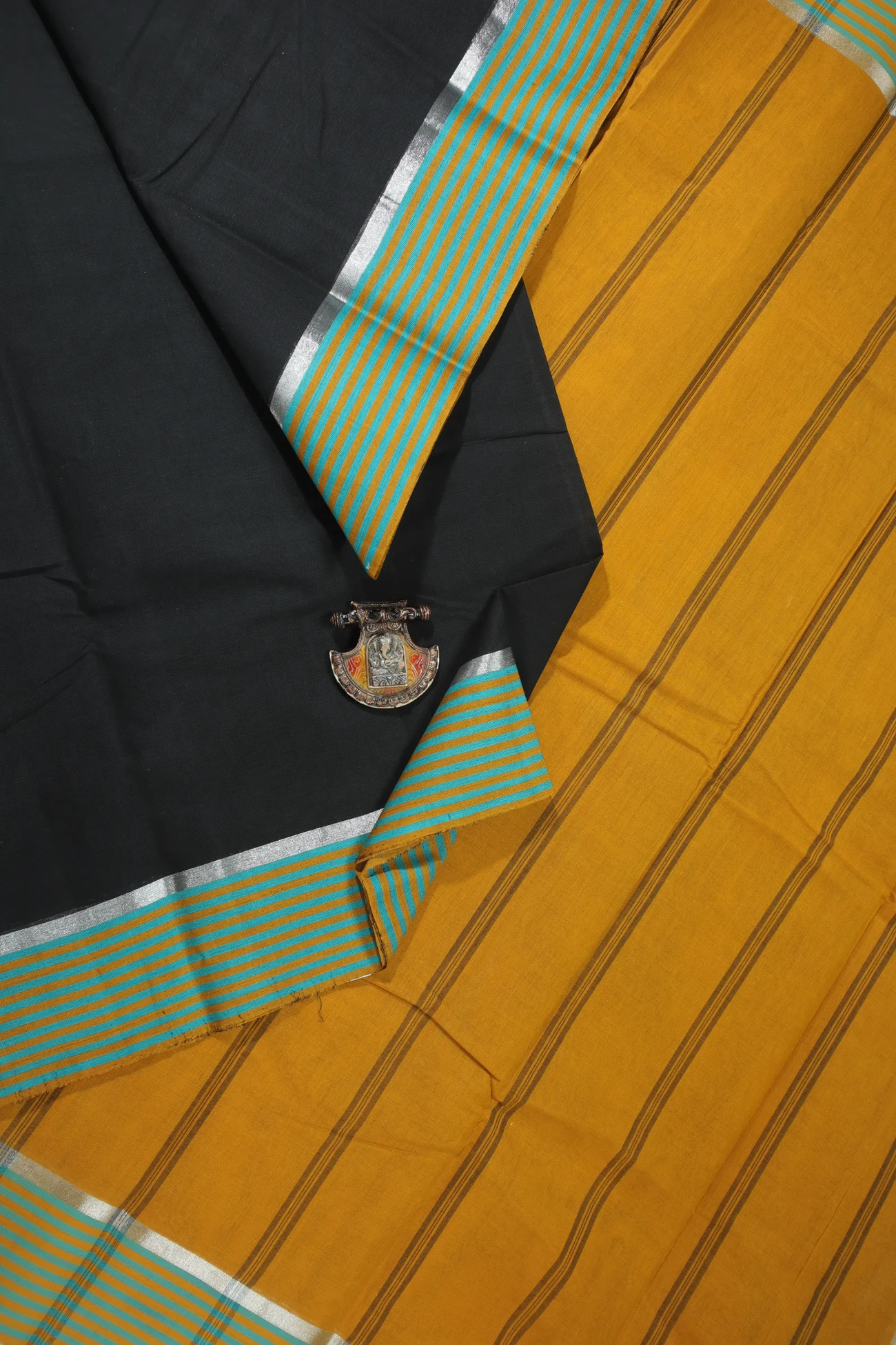 black-plain-coimbatore-cotton-saree-cbe000274-a