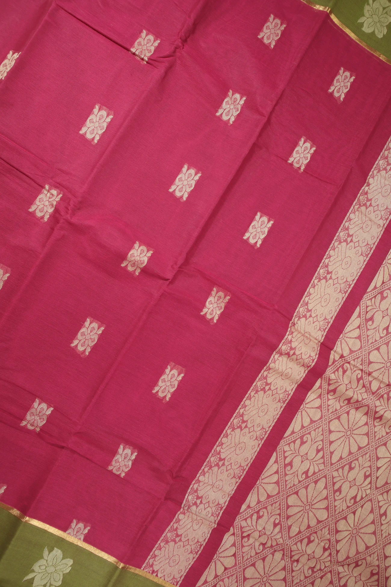 dark-magenta-flower-coimbatore-cotton-saree-cbe000296-b