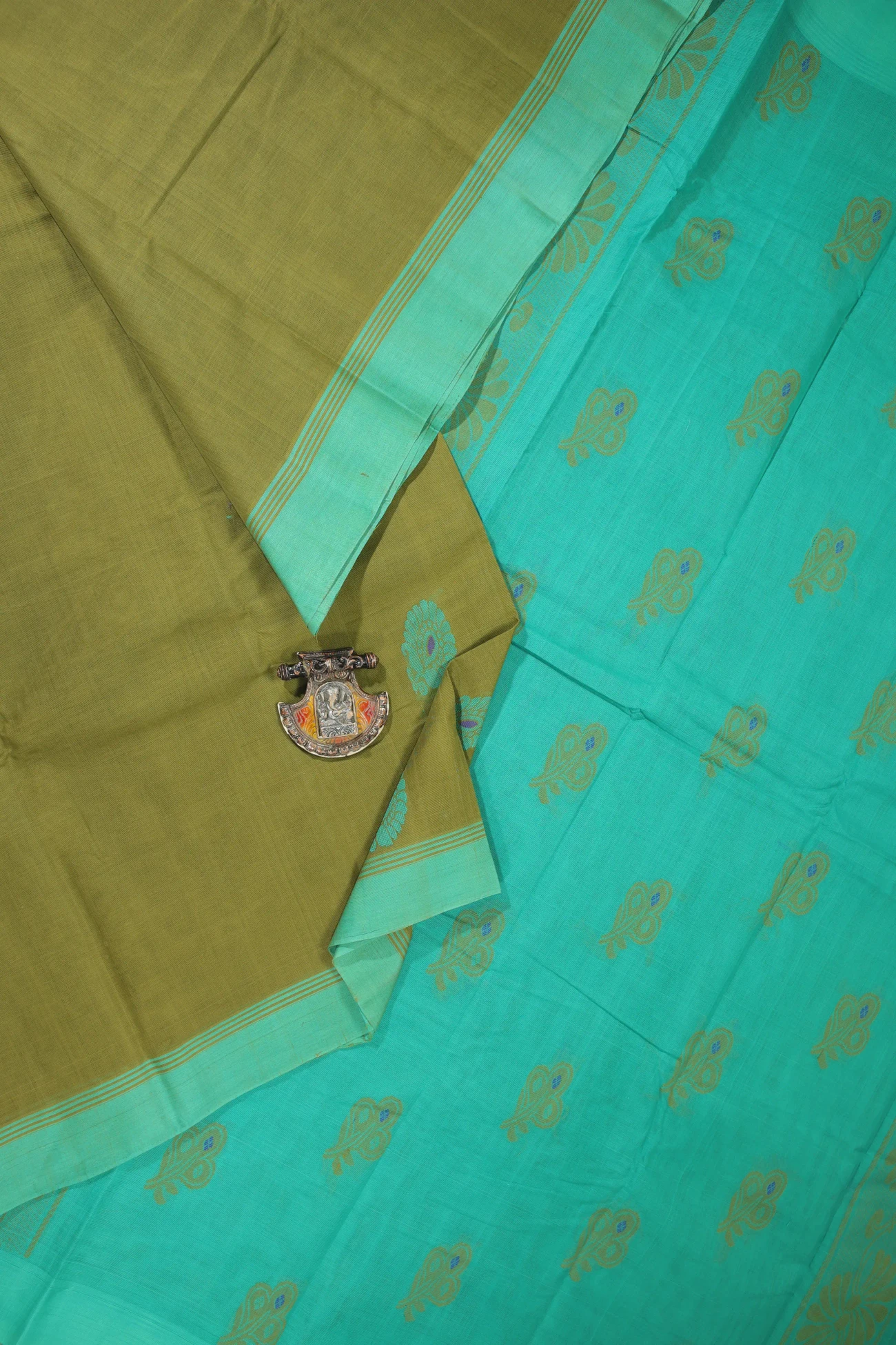 dark-khaki-flower-coimbatore-cotton-saree-cbe000341-a