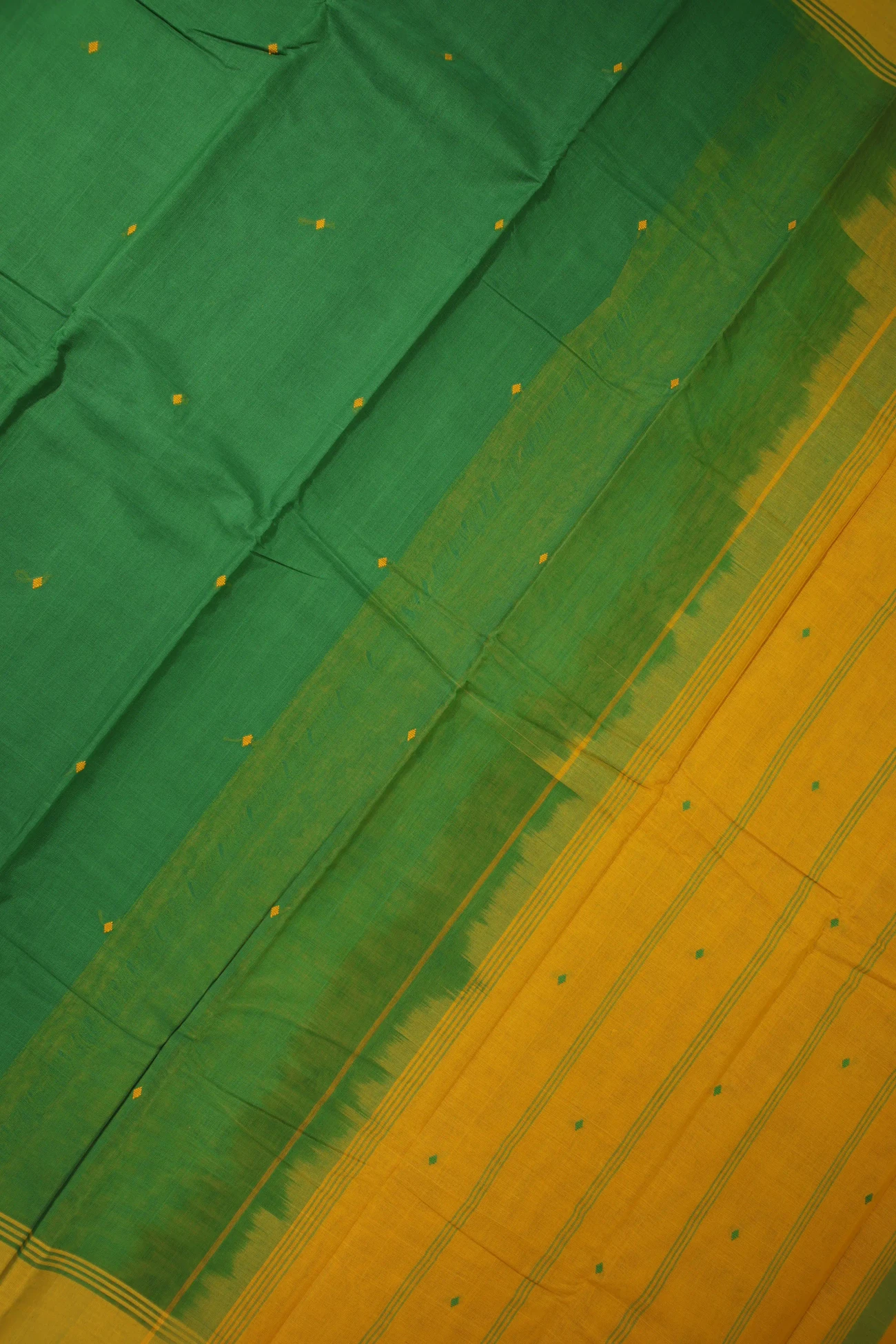 dark-green-buttas-coimbatore-cotton-saree-cbe000288-b