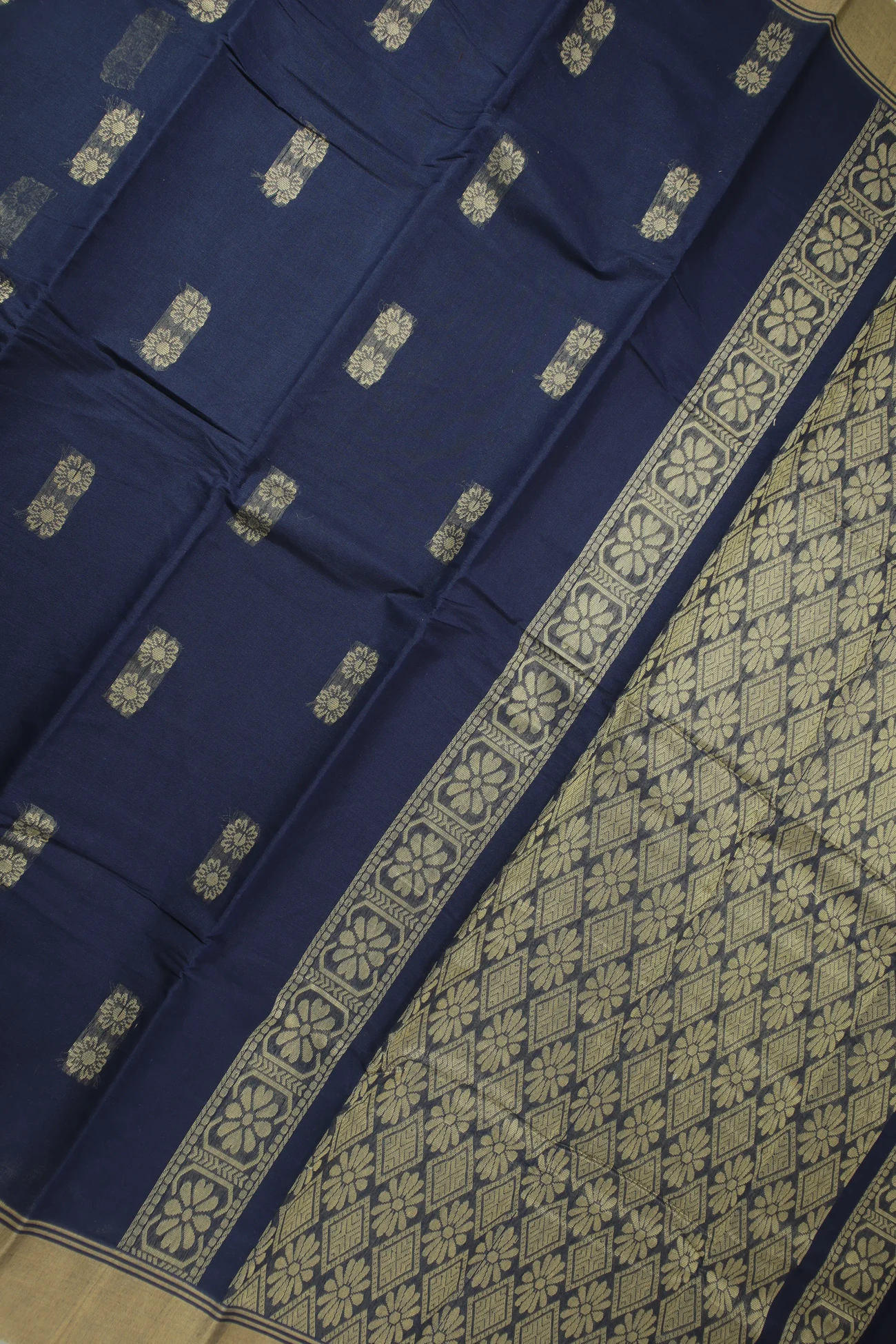 navy-flower-coimbatore-cotton-saree-cbe000311-b