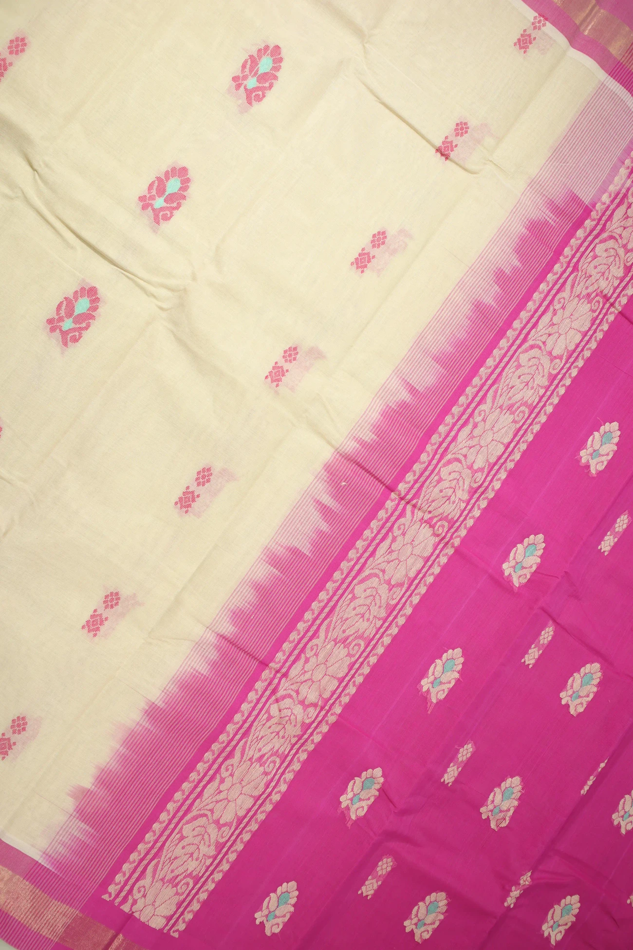 ivory-flower-coimbatore-cotton-saree-cbe000345-b