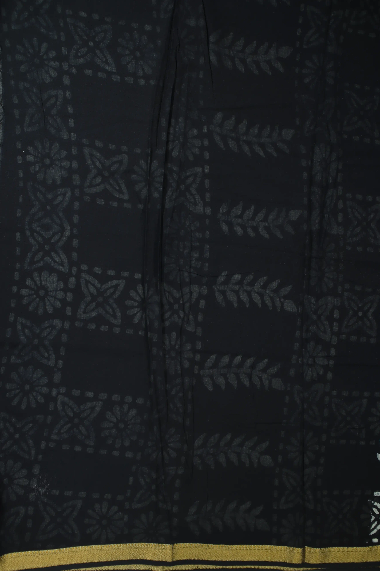 black-leaf-mulmul-cotton-saree-mm001824-d