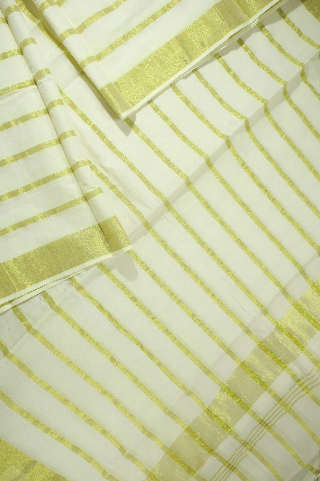 ivory-horizontal-stripes-kerala-saree-kls000227-c