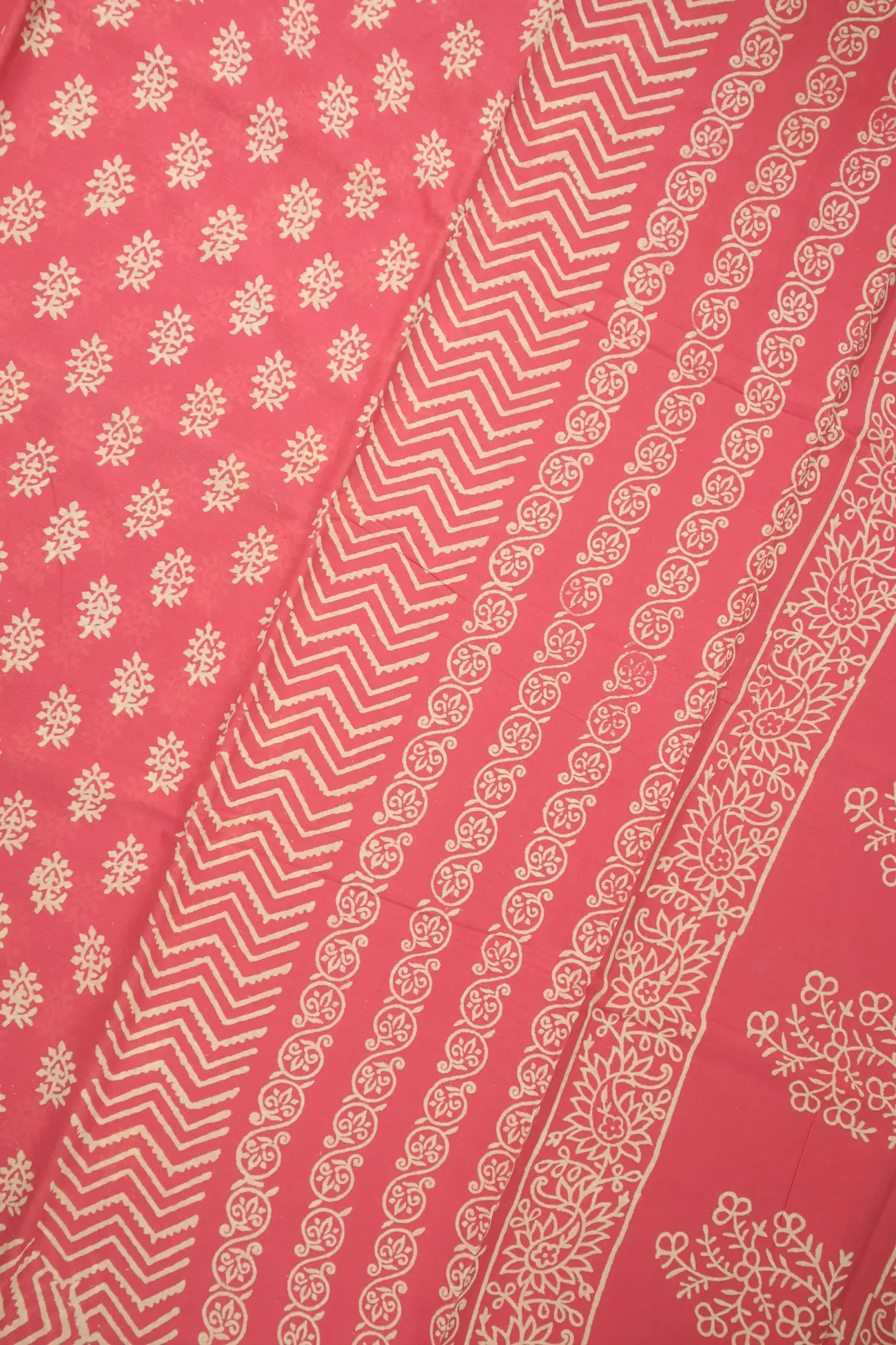 light-coral-flower-mulmul-cotton-saree-mm001783-c