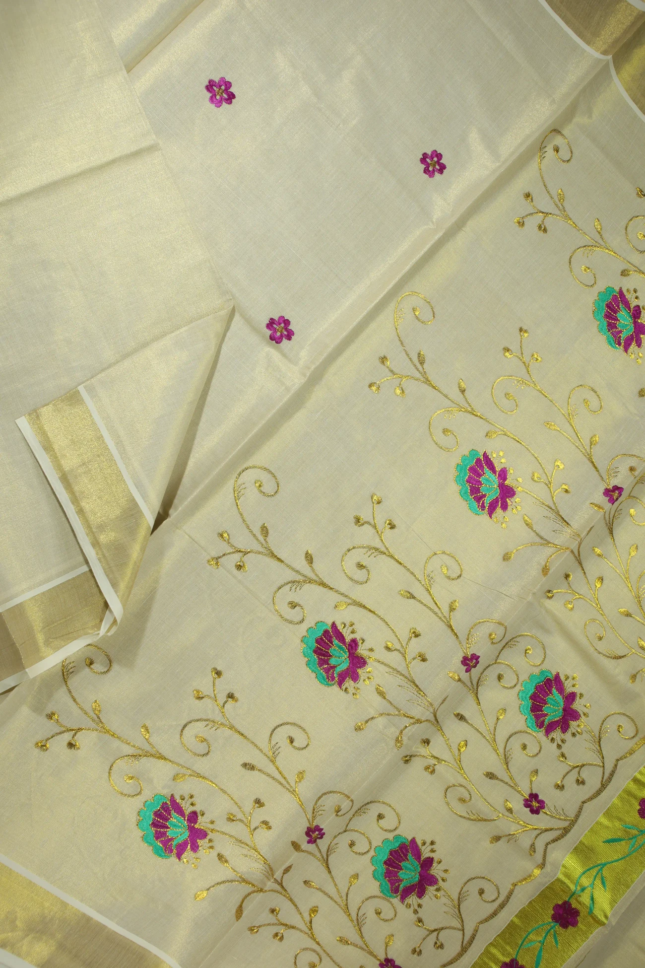 ivory-flower-kerala-saree-kls000206-b