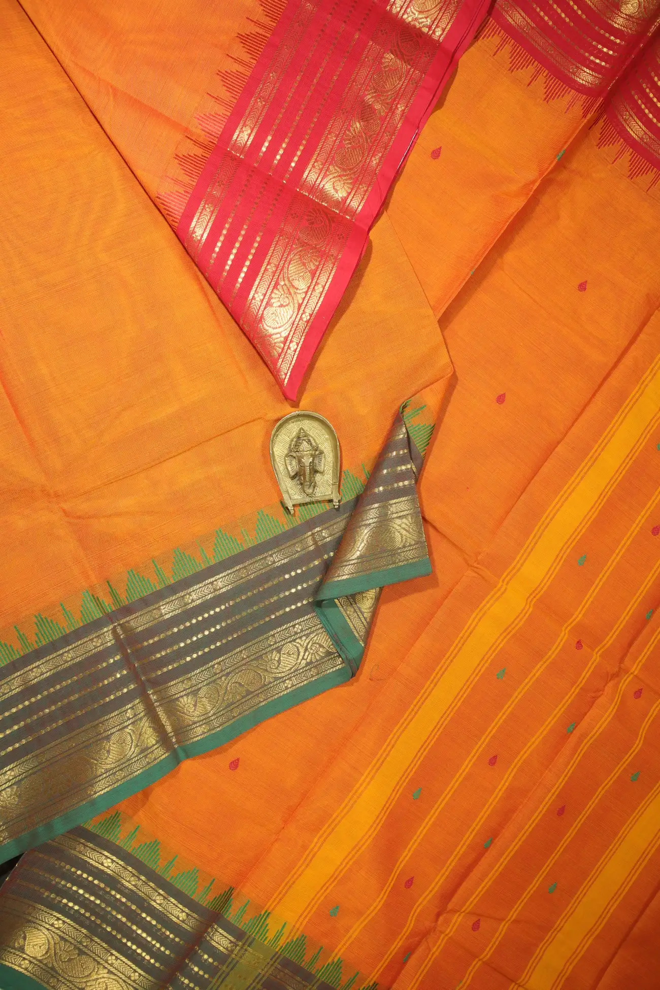 orange-oosi-gopuram-grand-chettinad-saree-gc001262-a