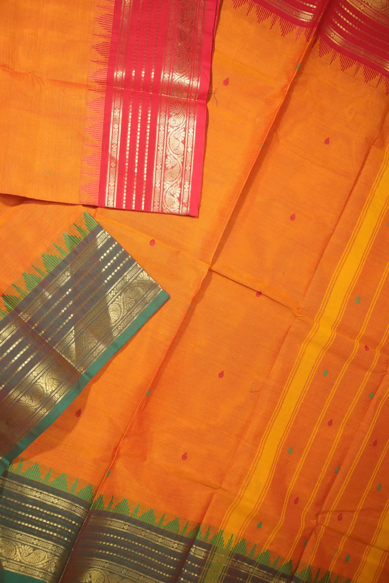 orange-oosi-gopuram-grand-chettinad-saree-gc001262-b