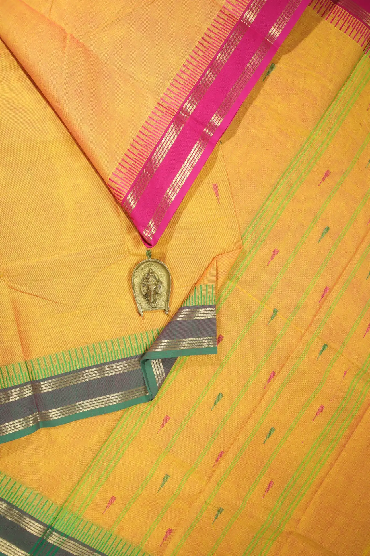 yellow-rain-drops-mallimokku-grand-chettinad-saree-gc001587-a