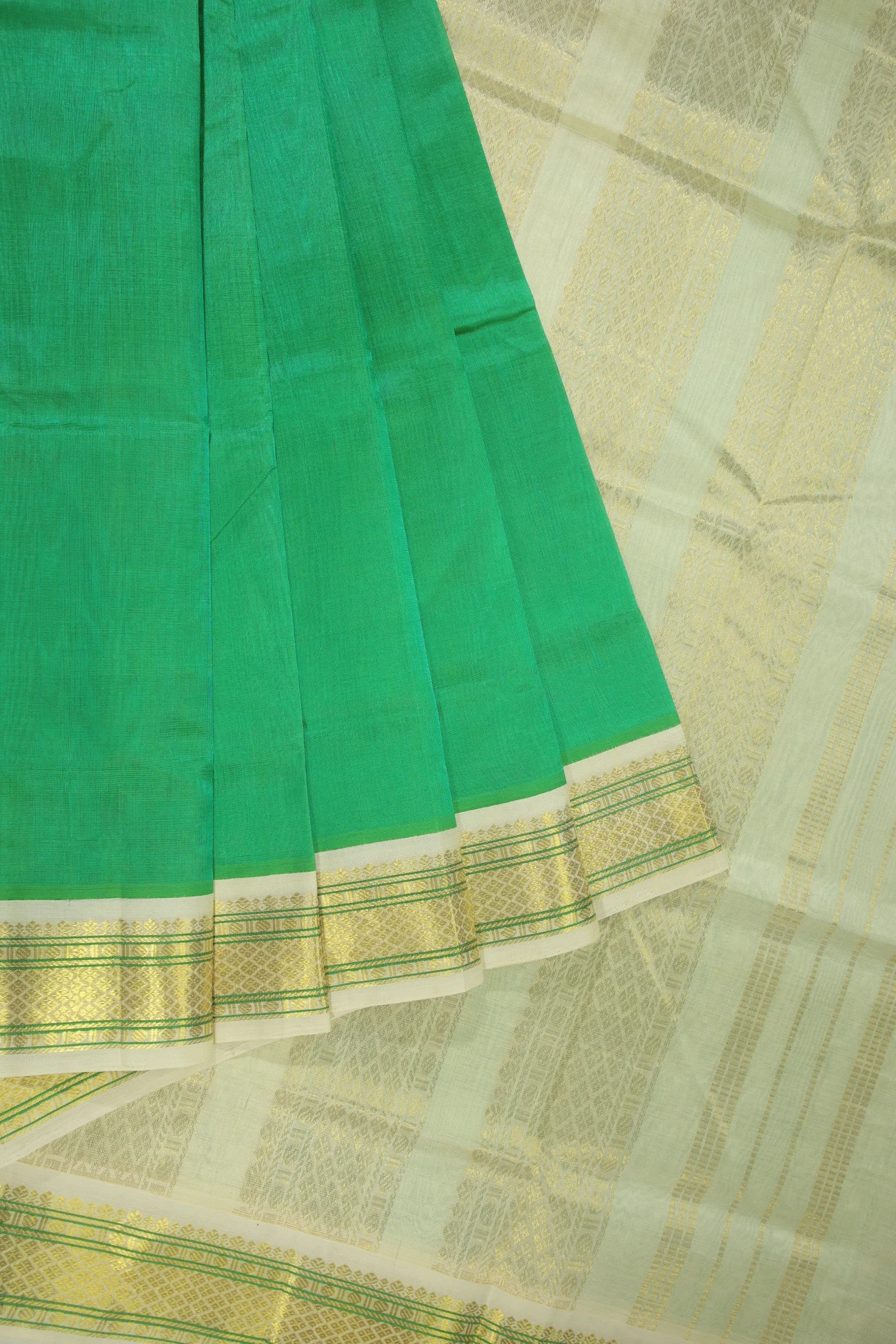 green-ruthratcham-silk-cotton-saree-sc002889-a