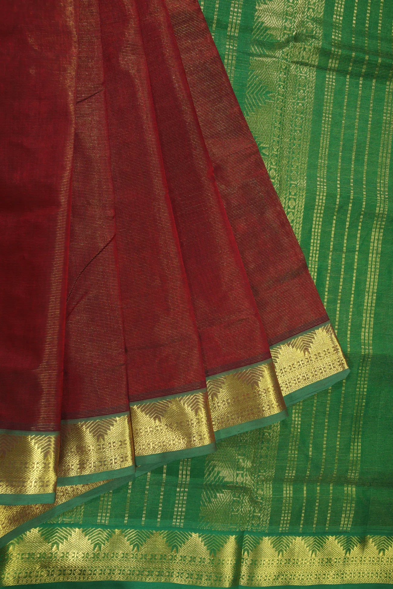 red-vaira-oosi-diamond-needle-silk-cotton-saree-sc002875-a