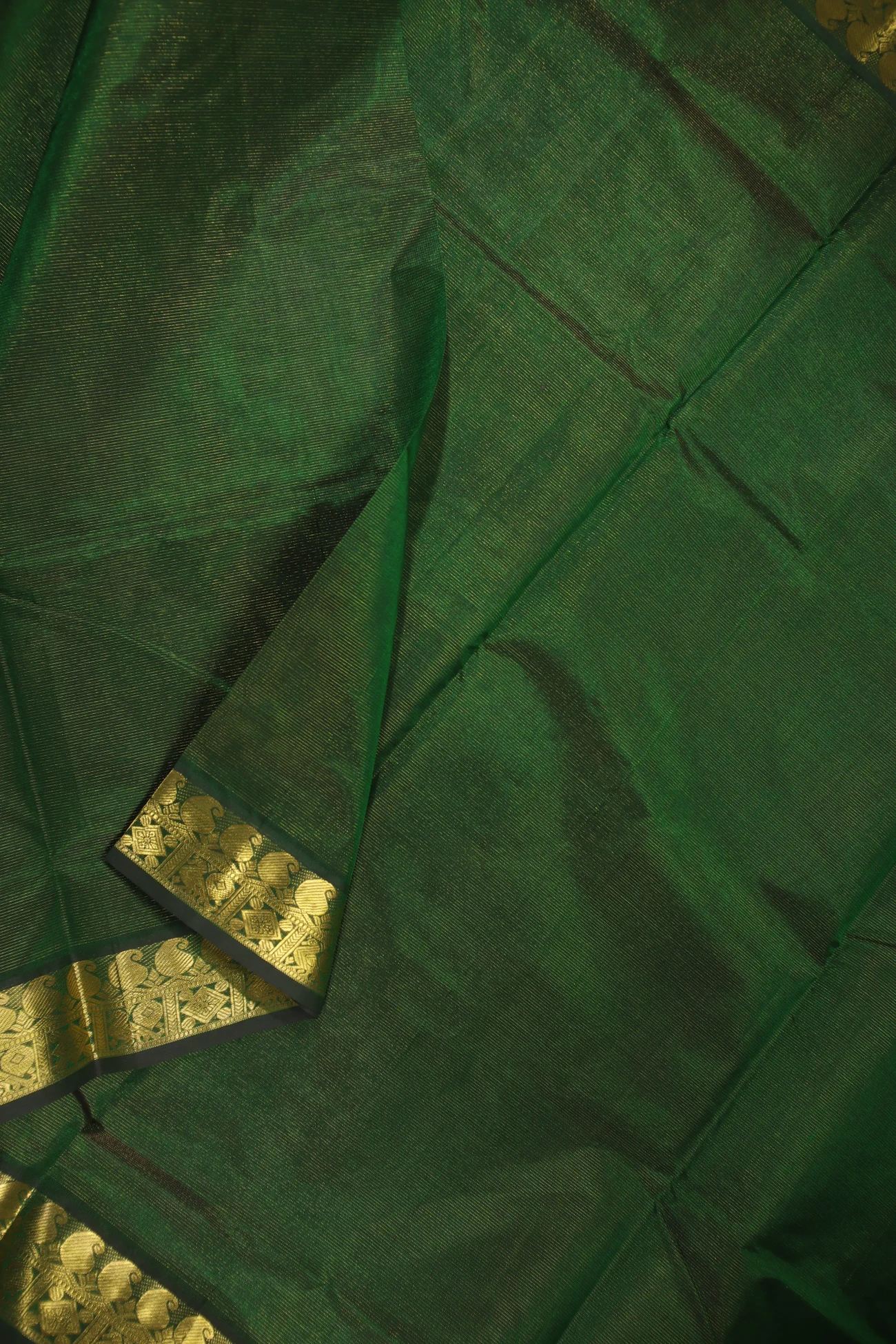 dark-green-vaira-oosi-diamond-needle-mango-silk-cotton-saree-sc002869-e