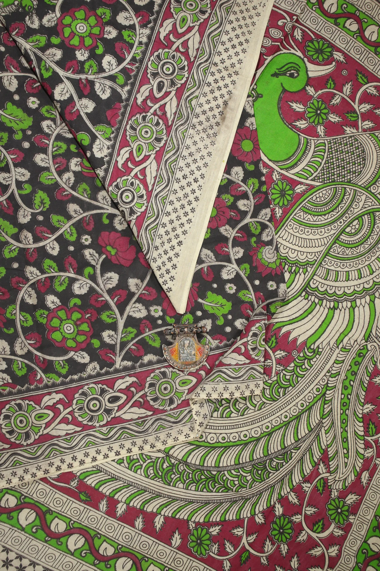 black-flower-kalamkari-saree-kk001229-a