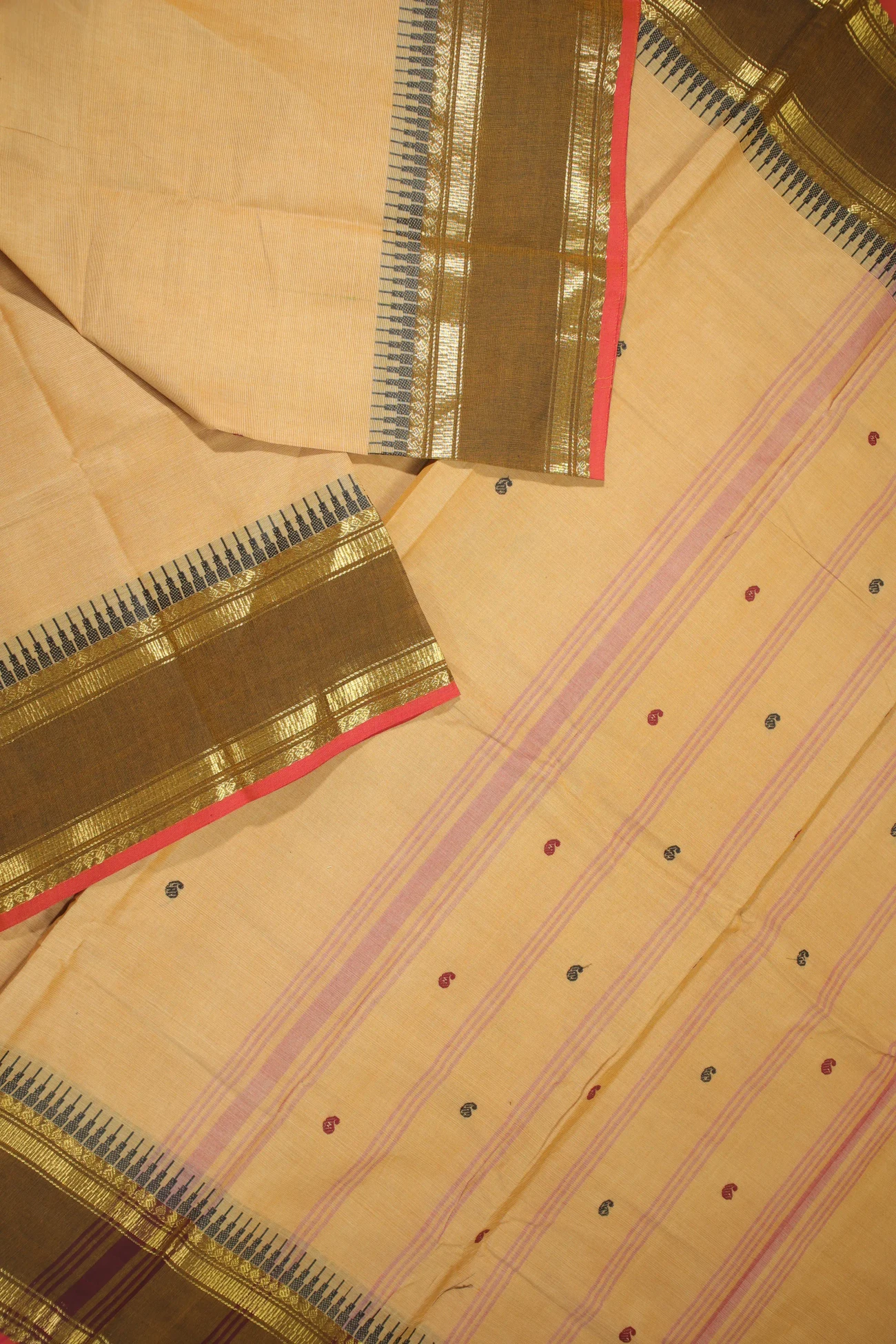 sandy-brown-oosi-gopuram-grand-chettinad-saree-gc001900-b