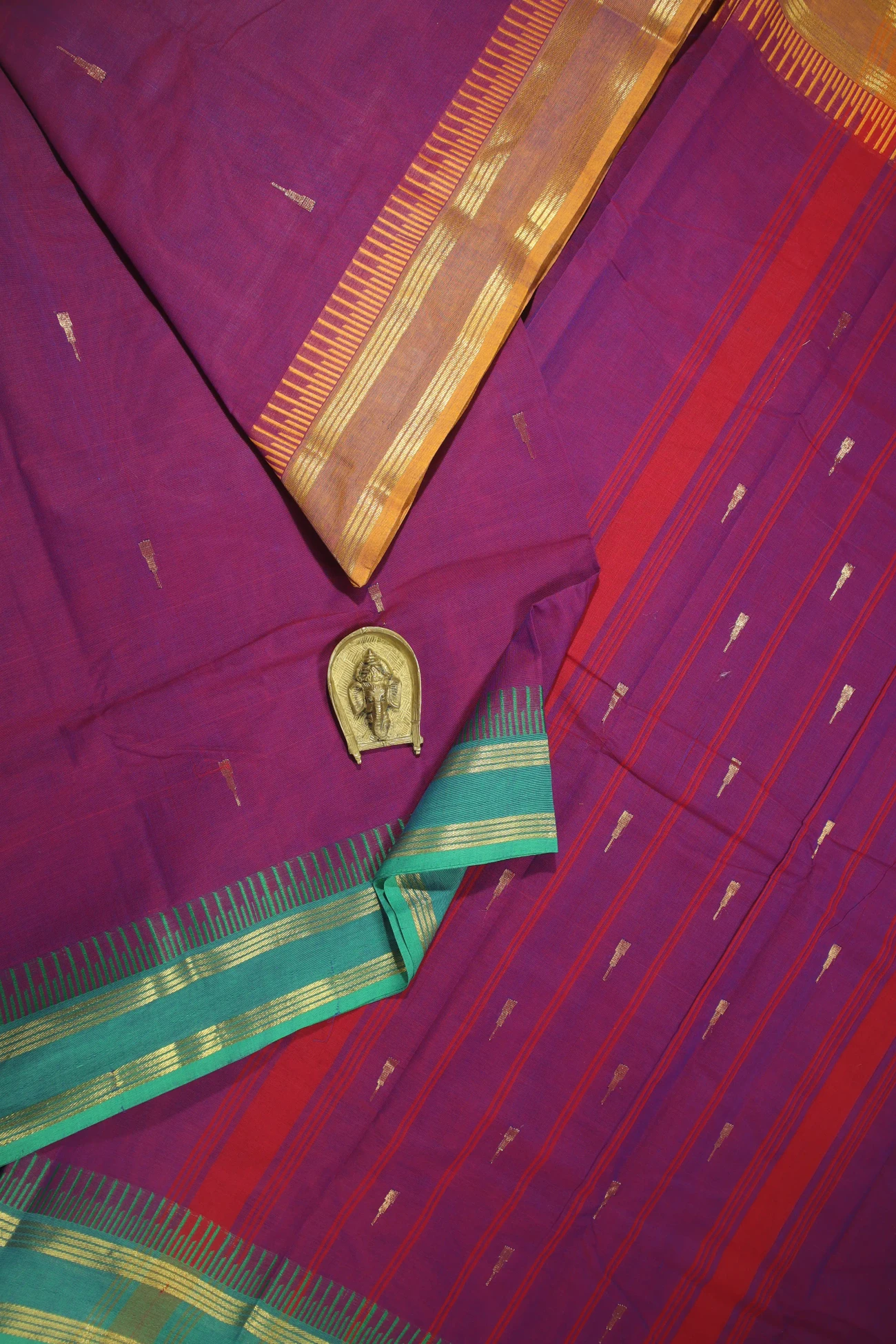 purple-rain-drops-mallimokku-grand-chettinad-saree-gc001891-a