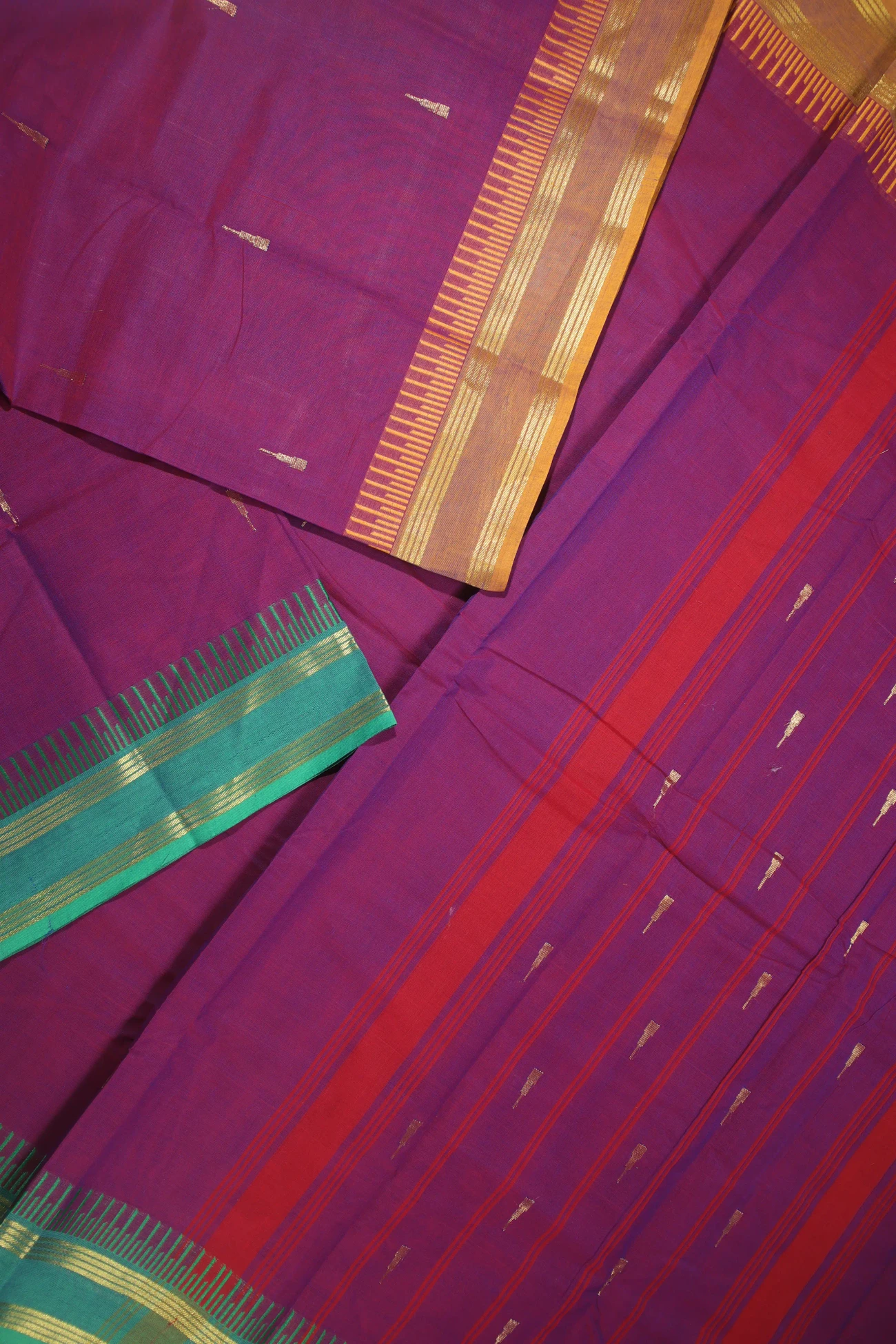 purple-rain-drops-mallimokku-grand-chettinad-saree-gc001891-b