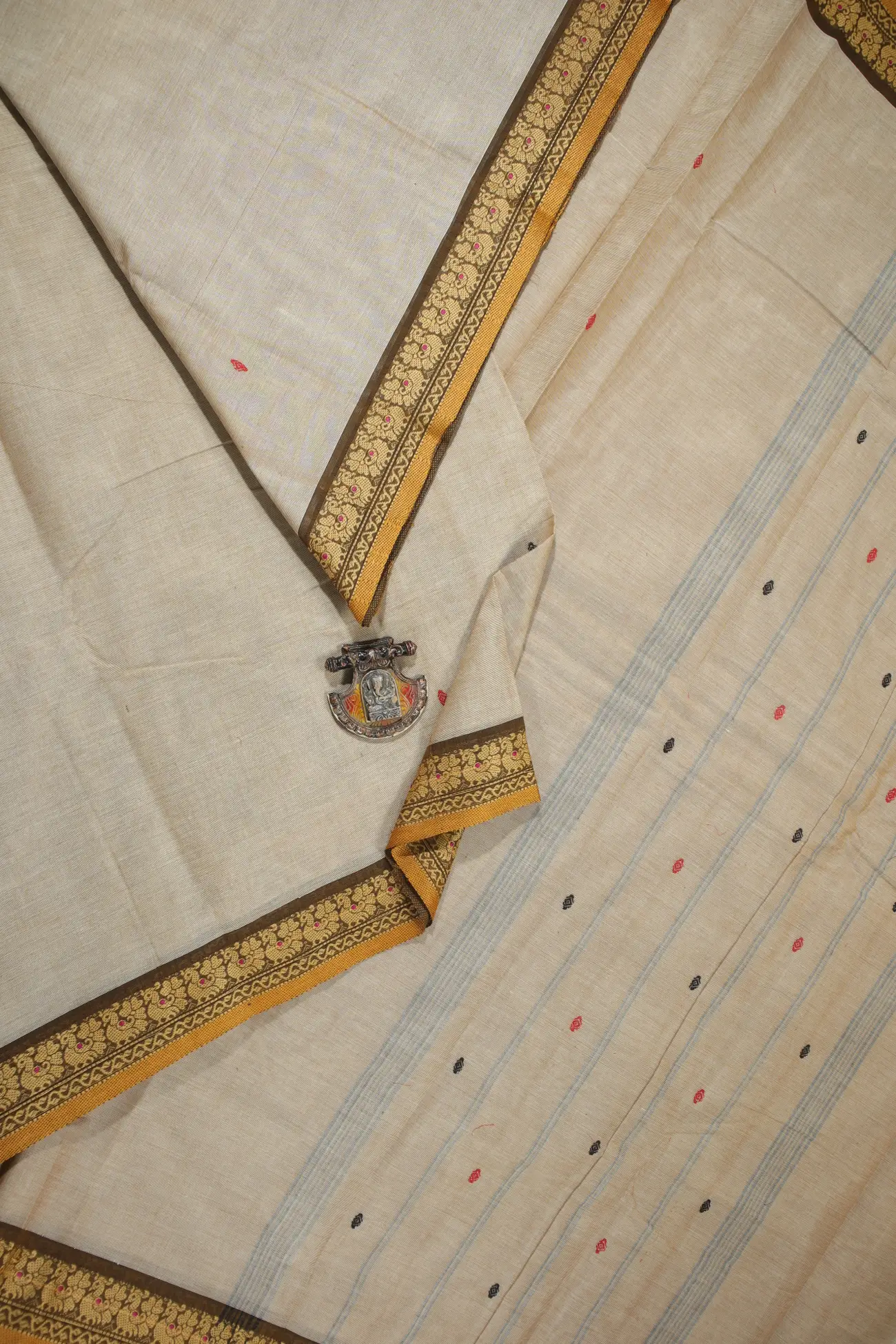 tan-peacock-grand-chettinad-saree-gc001942-a