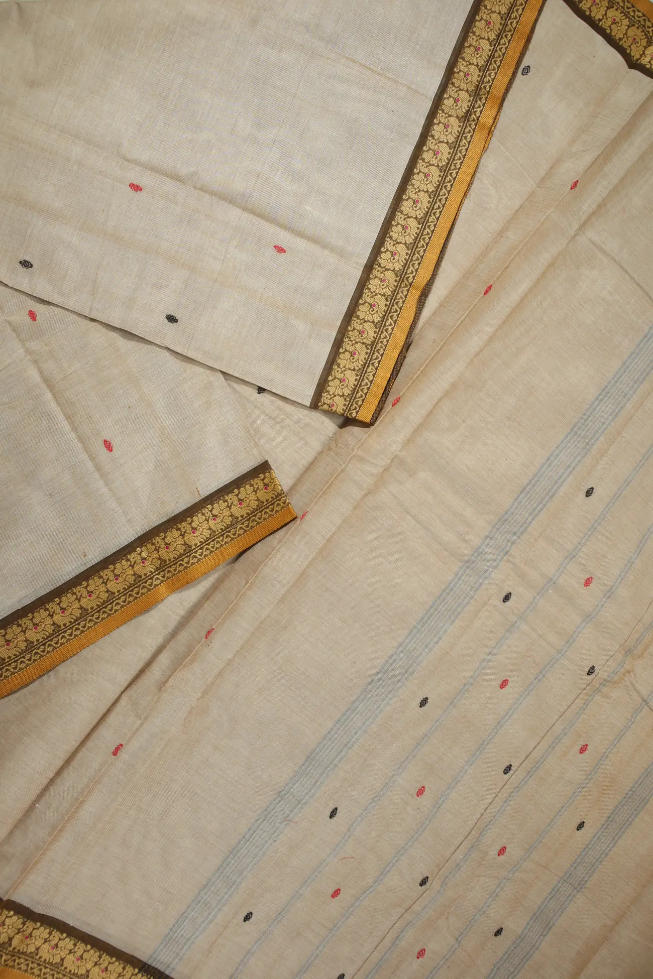 tan-peacock-grand-chettinad-saree-gc001942-b