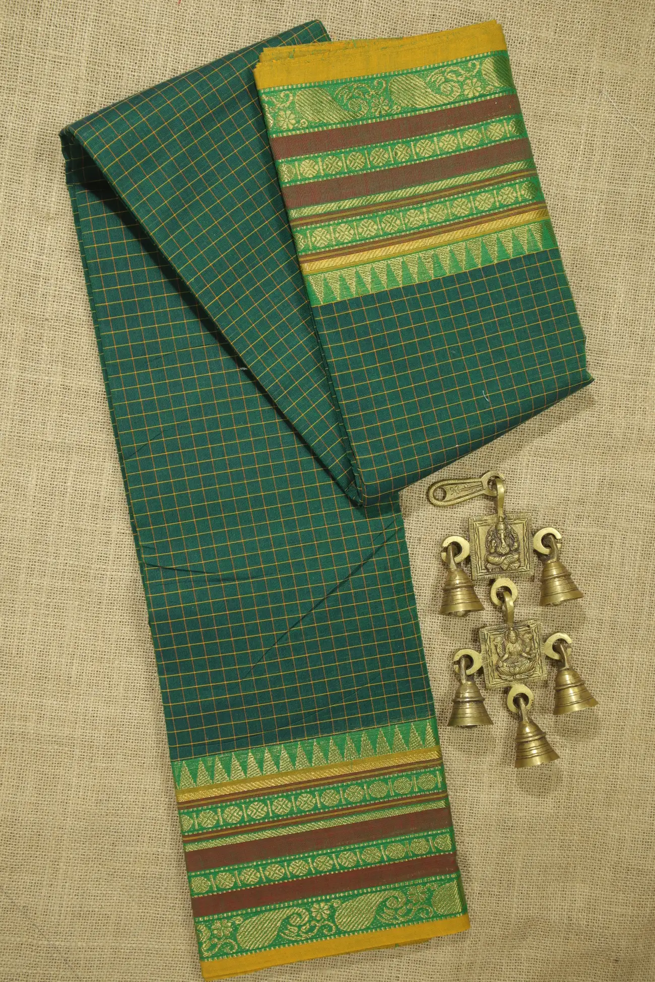 dark-green-temple-ruthratcham-checked-saree-ck002541-a