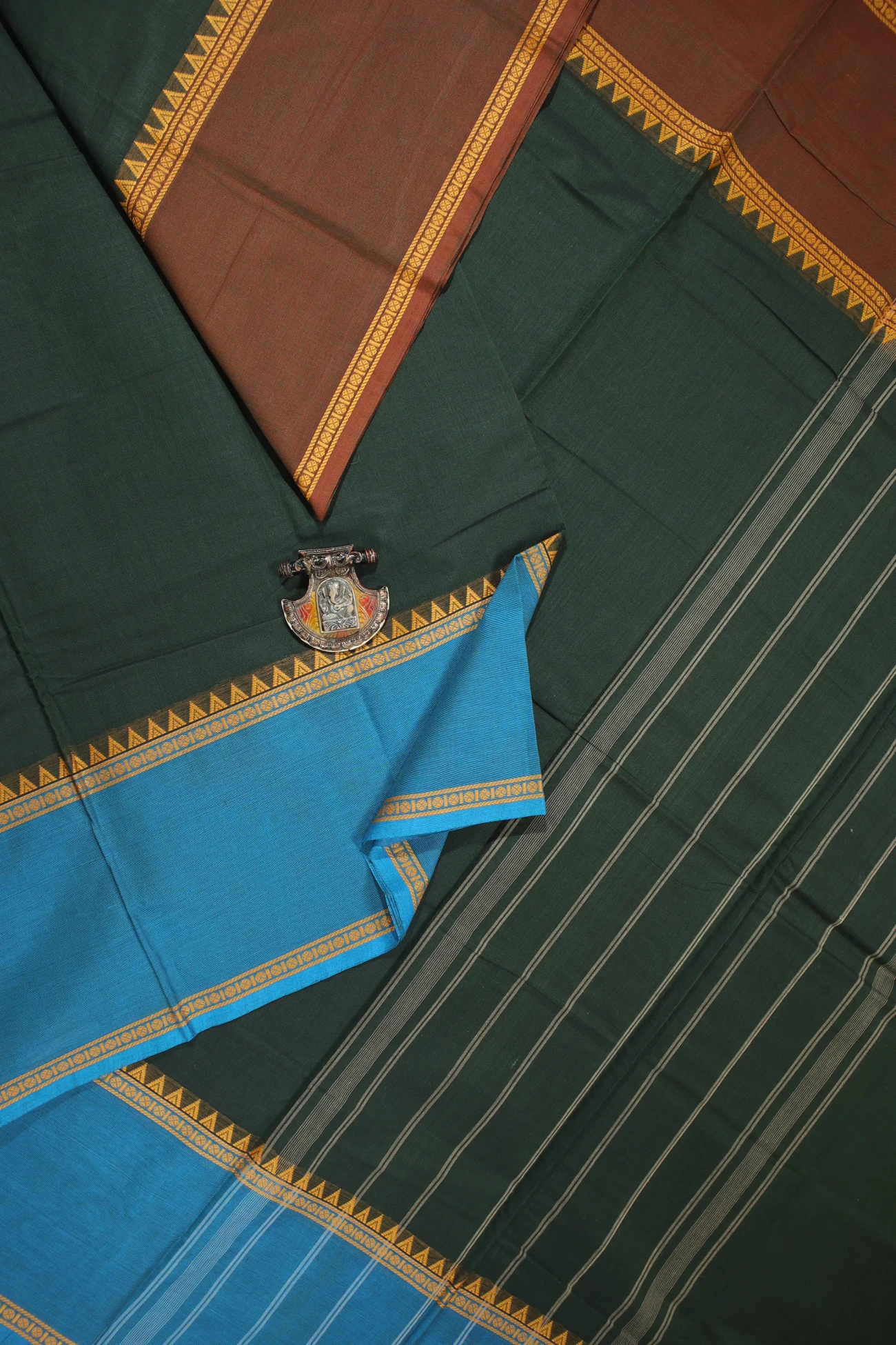 dark-green-temple-grand-chettinad-saree-gc000857-a