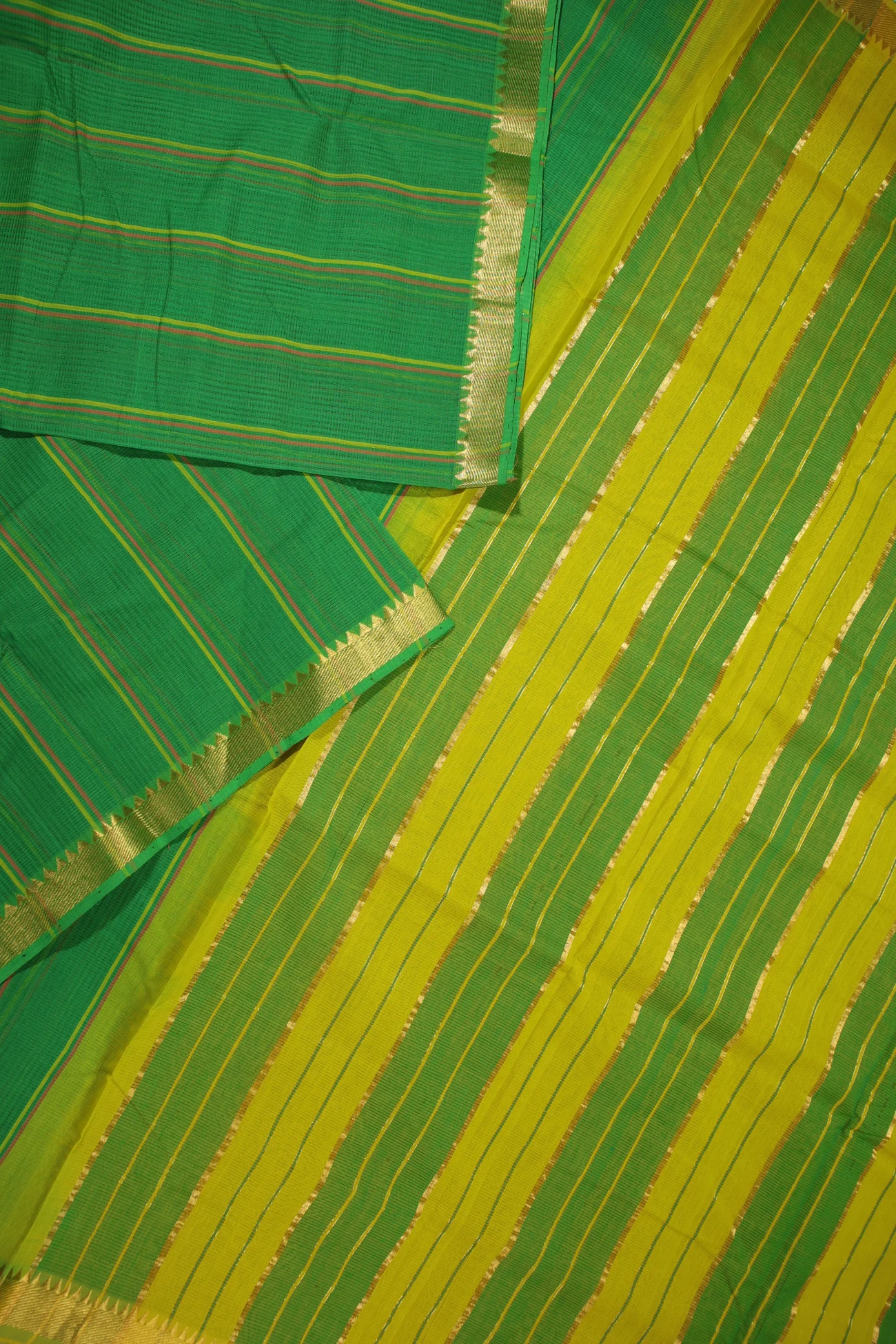 green-vertical-stripes-mangalagiri-saree-ml002644-b