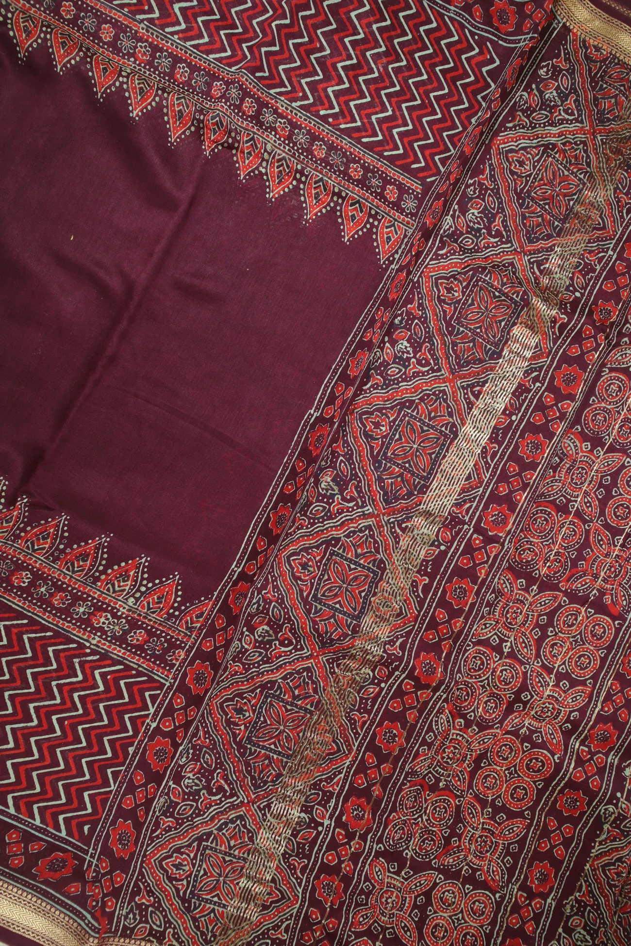 maroon-zigzag-leaf-maheshwari-silk-cotton-mh000237-c