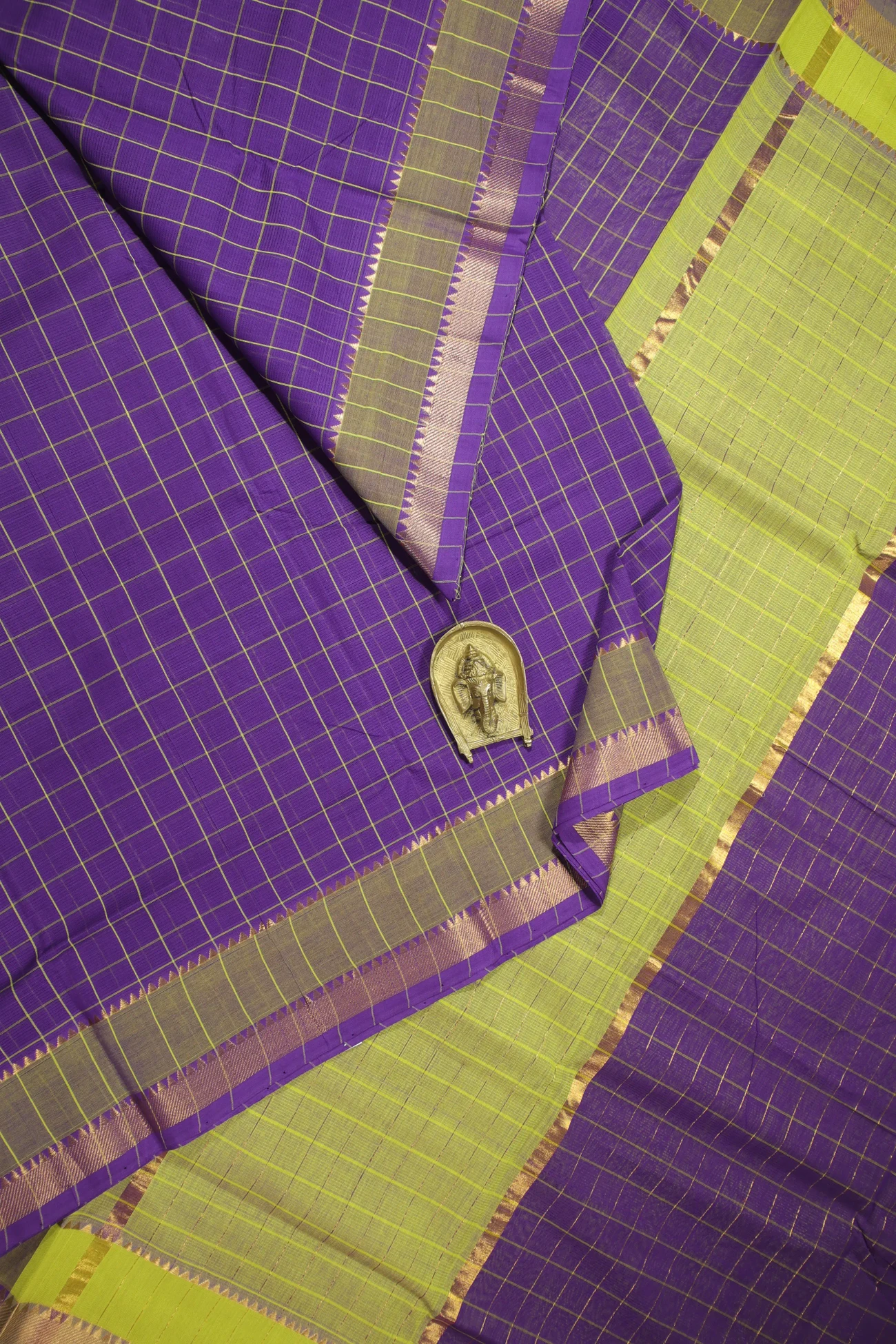 purple-checked-mangalagiri-saree-ml002615-a