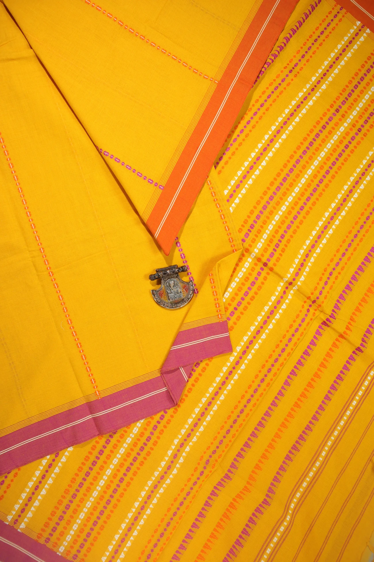 yellow-vertical-stripes-begumpuri-saree-kv001450-a