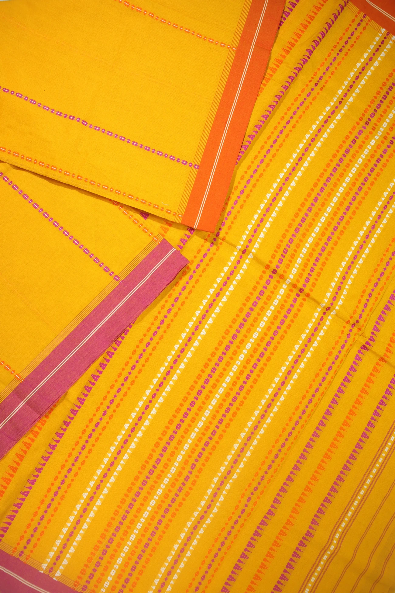 yellow-vertical-stripes-begumpuri-saree-kv001450-b