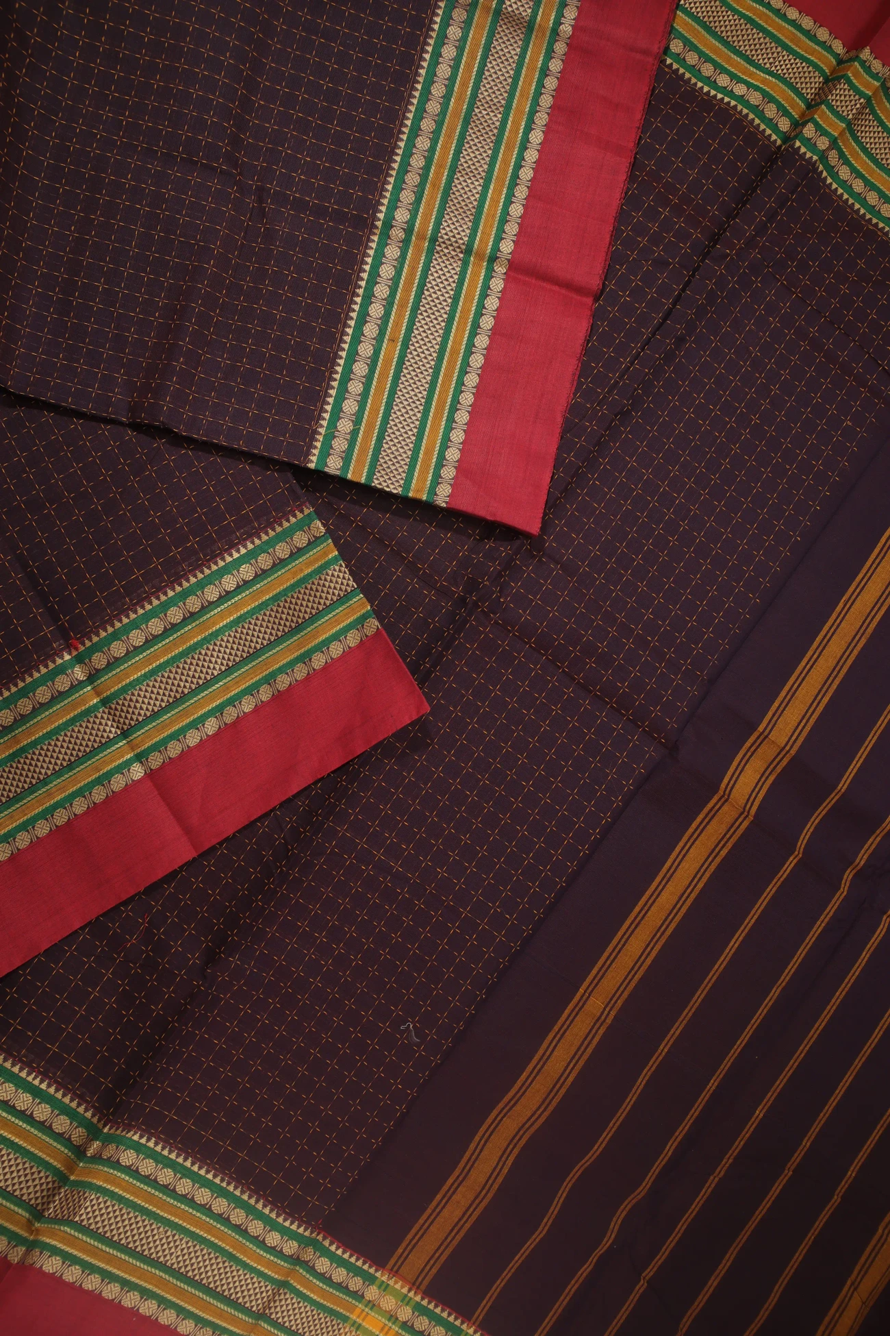 coffee-brown-plus-checked-kanchi-cotton-saree-uu005419-b