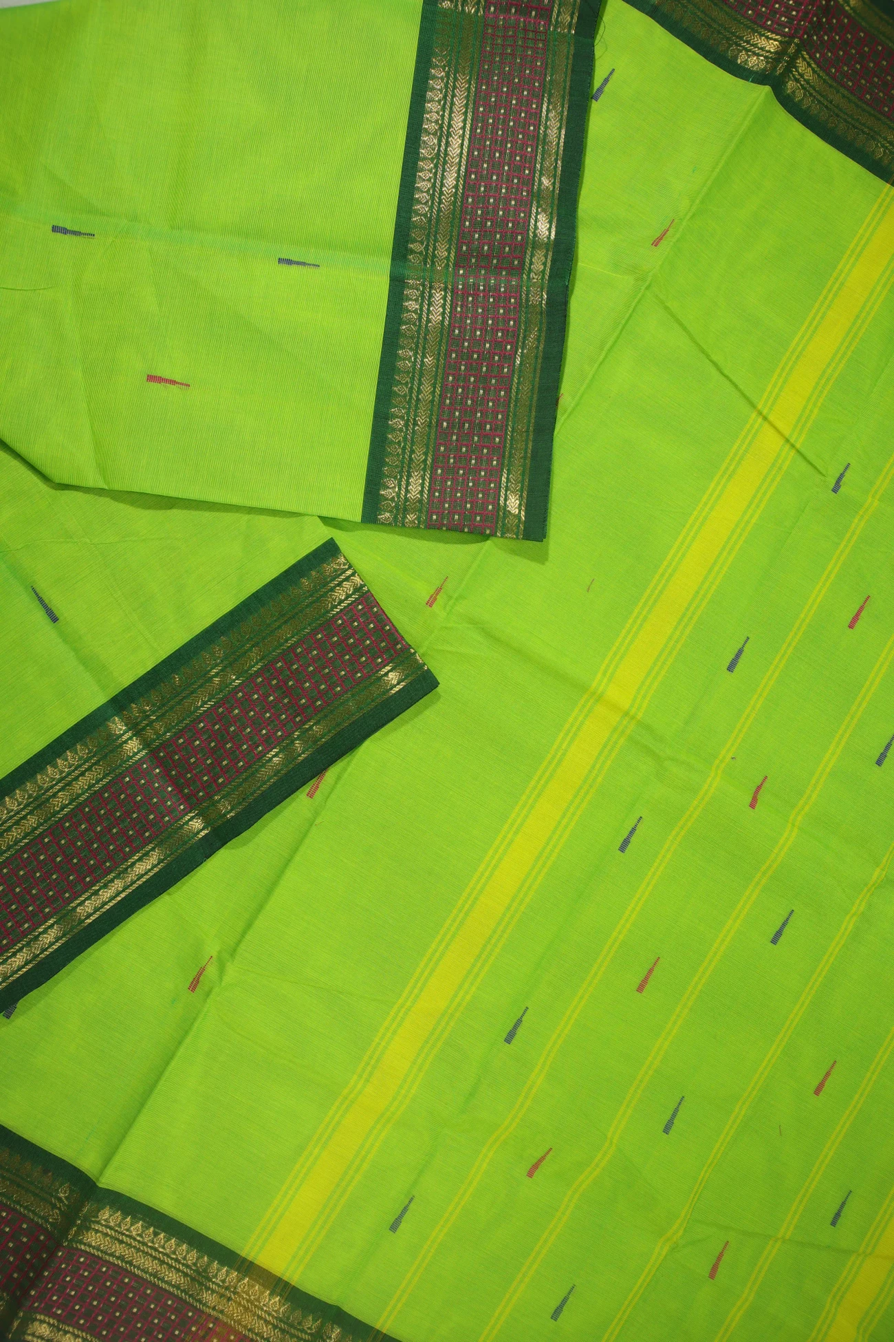 light-green-rain-drops-mallimokku-grand-chettinad-saree-gc002016-b