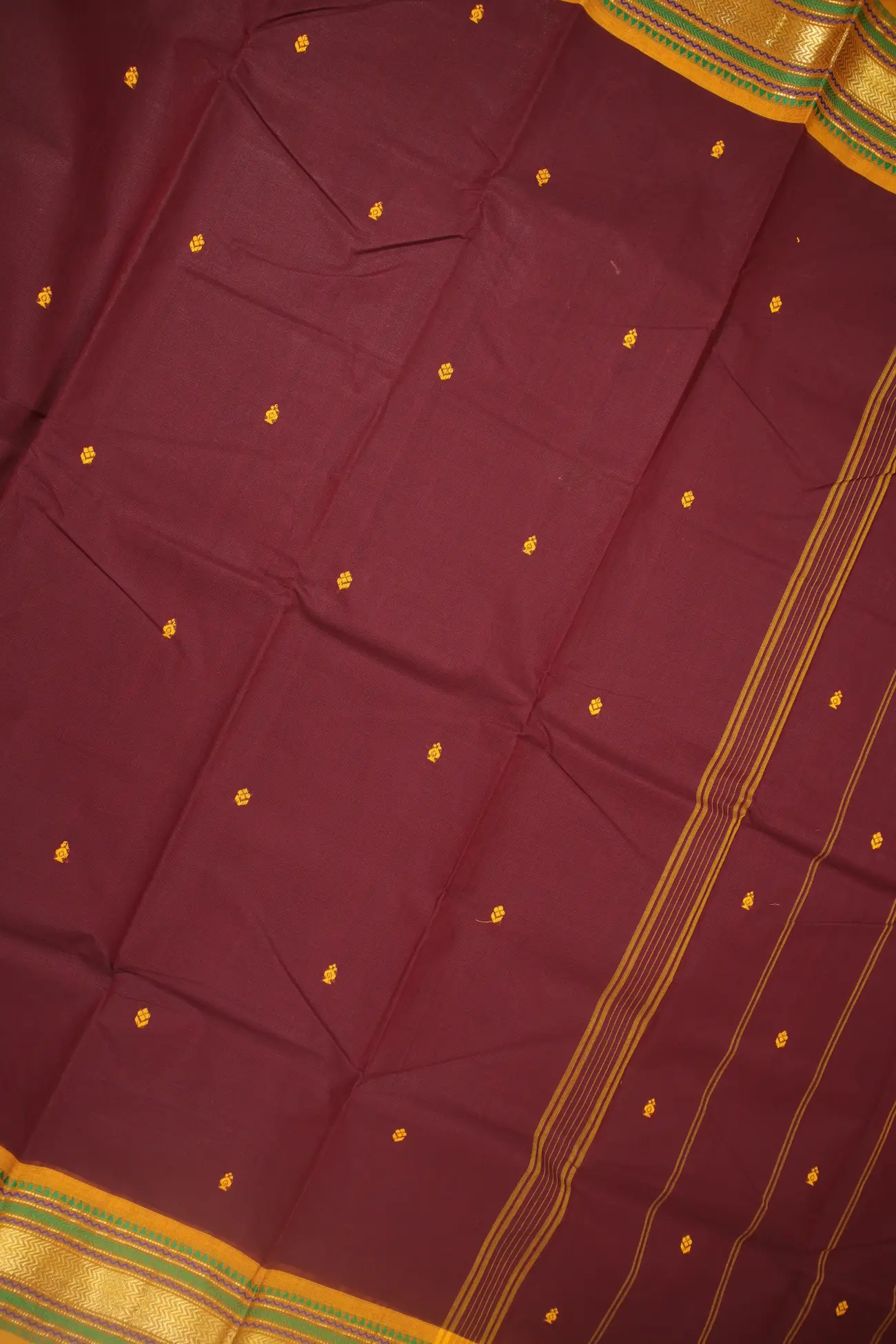 brown-zigzag-temple-grand-chettinad-saree-gc002032-c