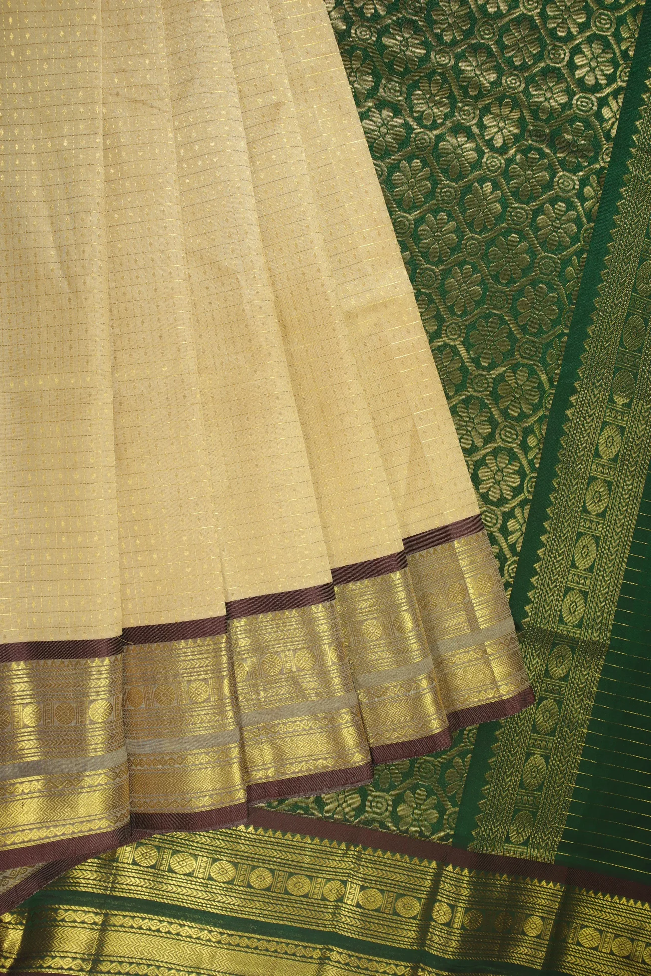 off-white-laksha-deepam-ruthratcham-silk-cotton-saree-sc002917-a