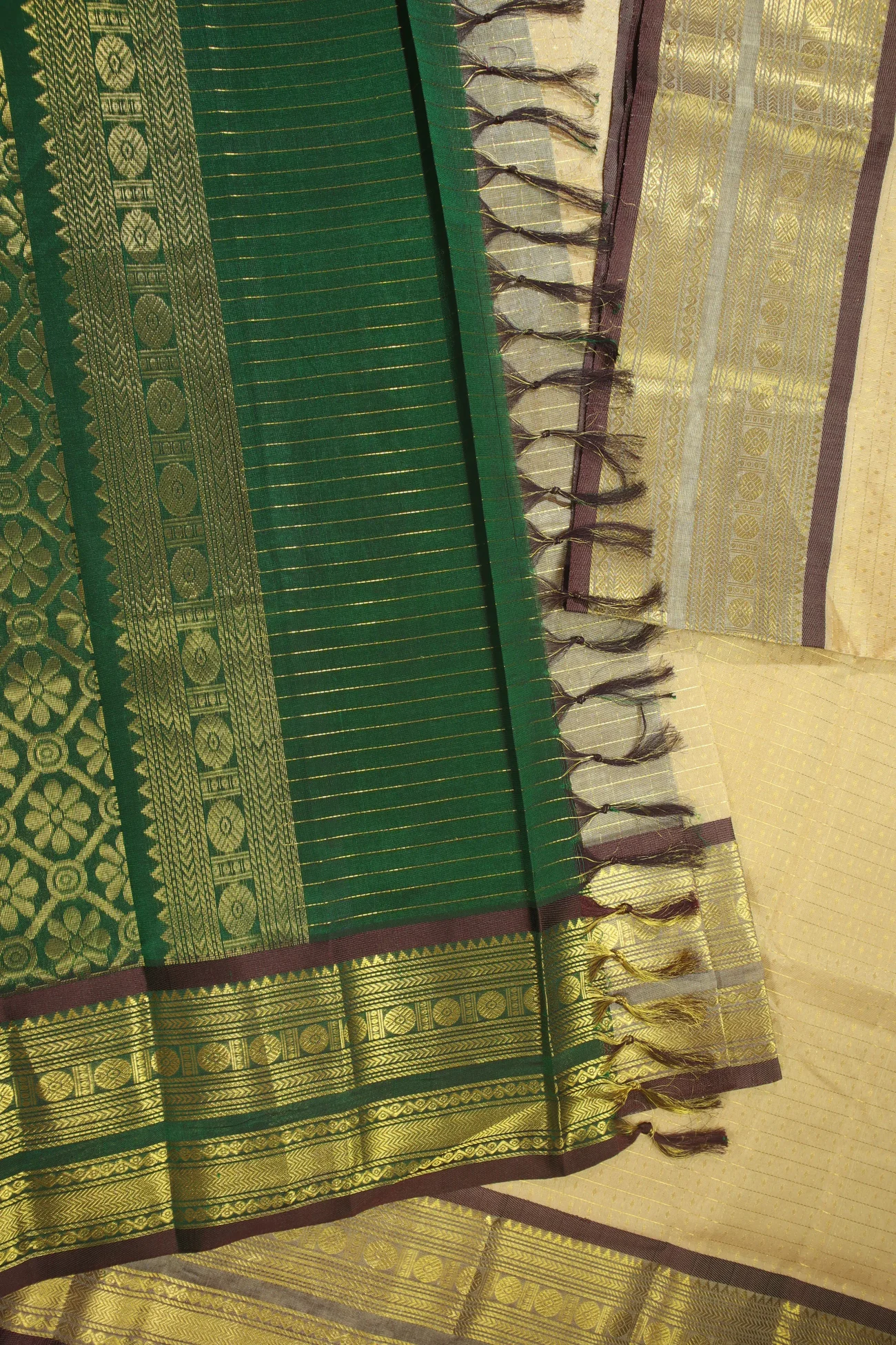 off-white-laksha-deepam-ruthratcham-silk-cotton-saree-sc002917-b