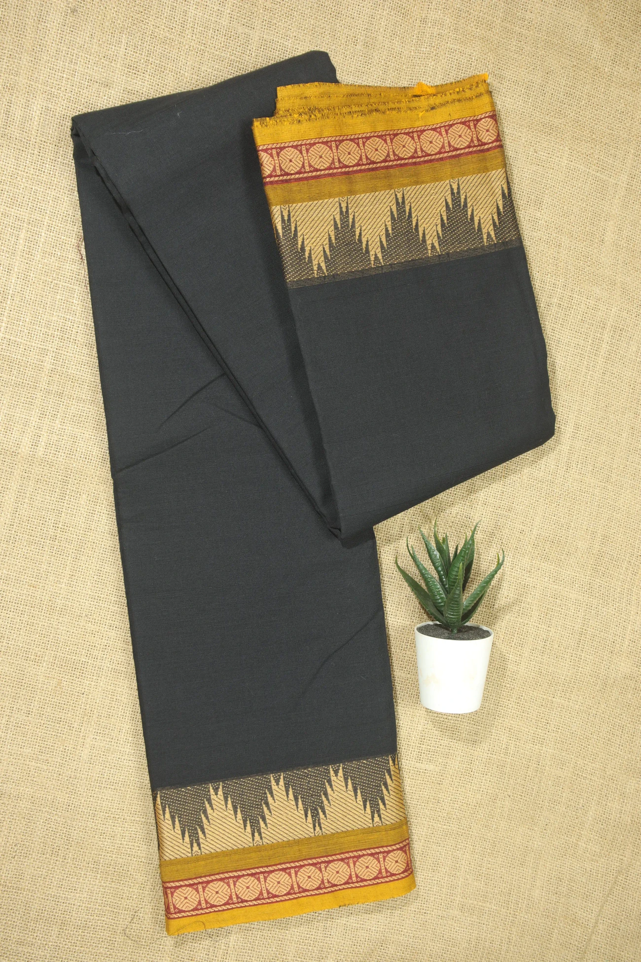 black-temple-ruthratcham-malarkodi-saree-mk007998-a