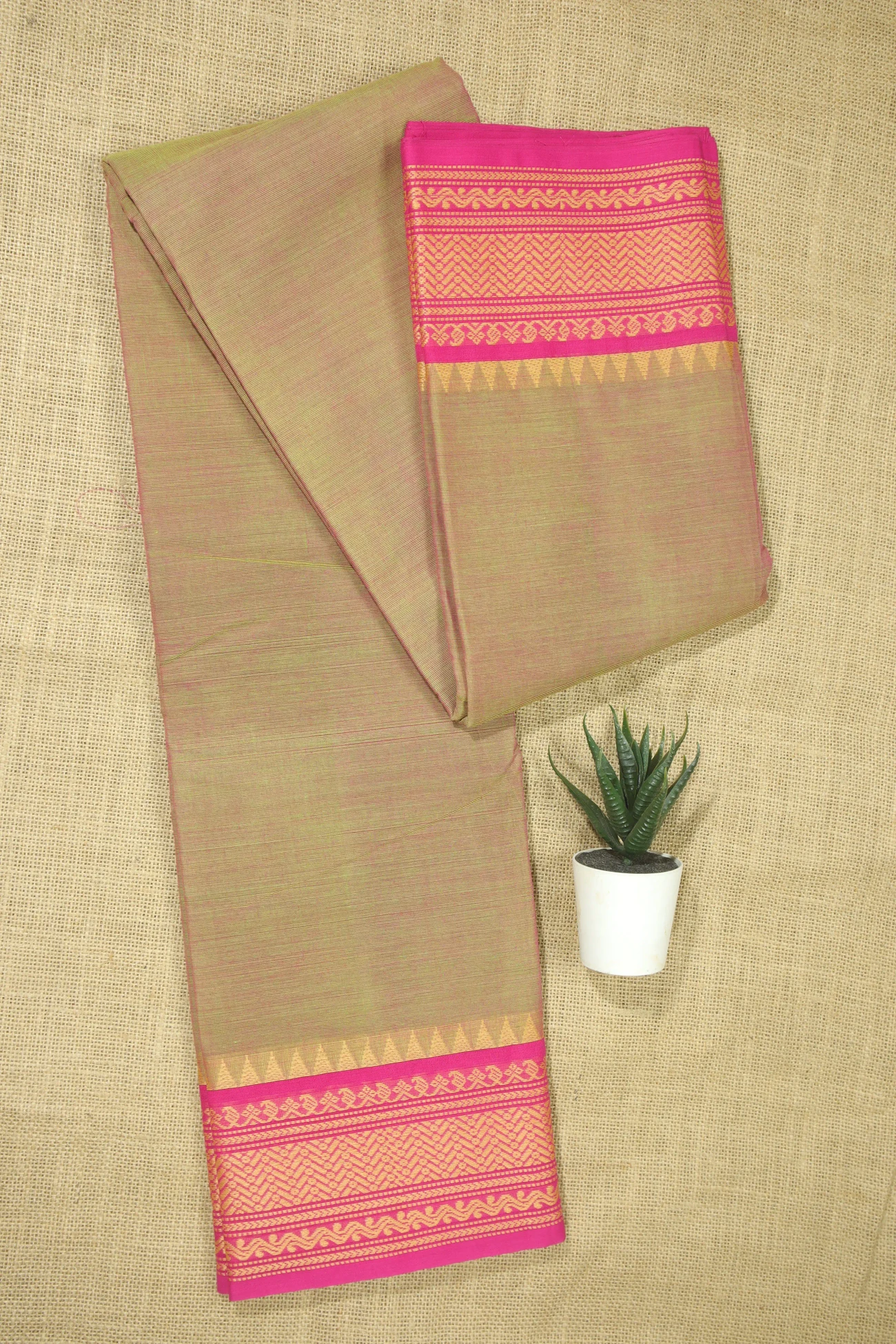 dark-khaki-temple-malarkodi-saree-mk007987-a